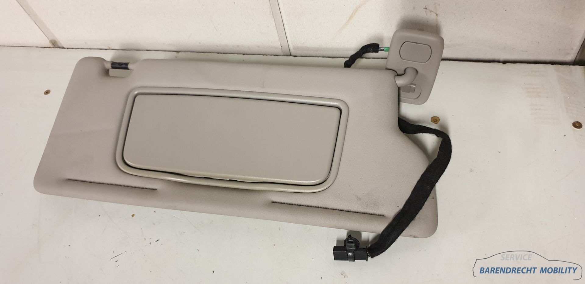 Pare-soleil Volvo C70 pare-soleil miroir de maquillage côté passager droit utilisé état soigné 2006 2007 2008 2009 2010 2011 2012 2013 BARENDRECHT MOBILITY SERVICE