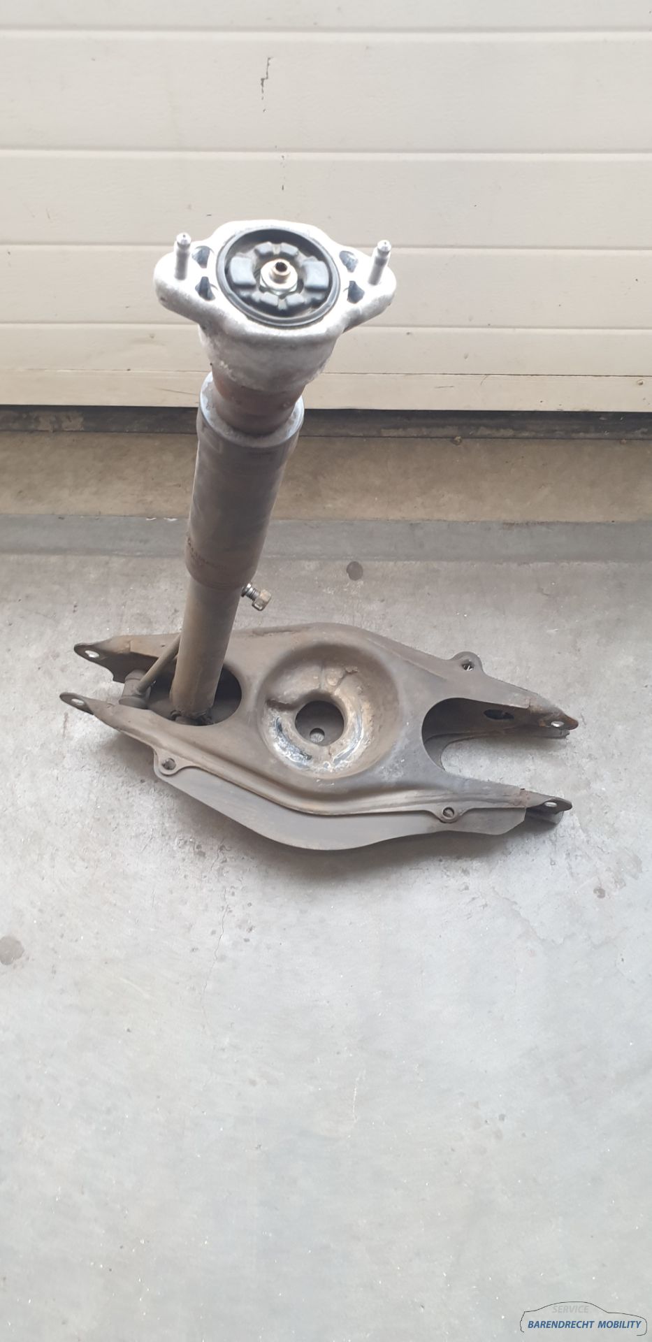 Schokdemper draagarm stabilisatorstok rechts achter Mercedes E Klasse W212 A2043260598 origineel gebruikt 2009 / 2016