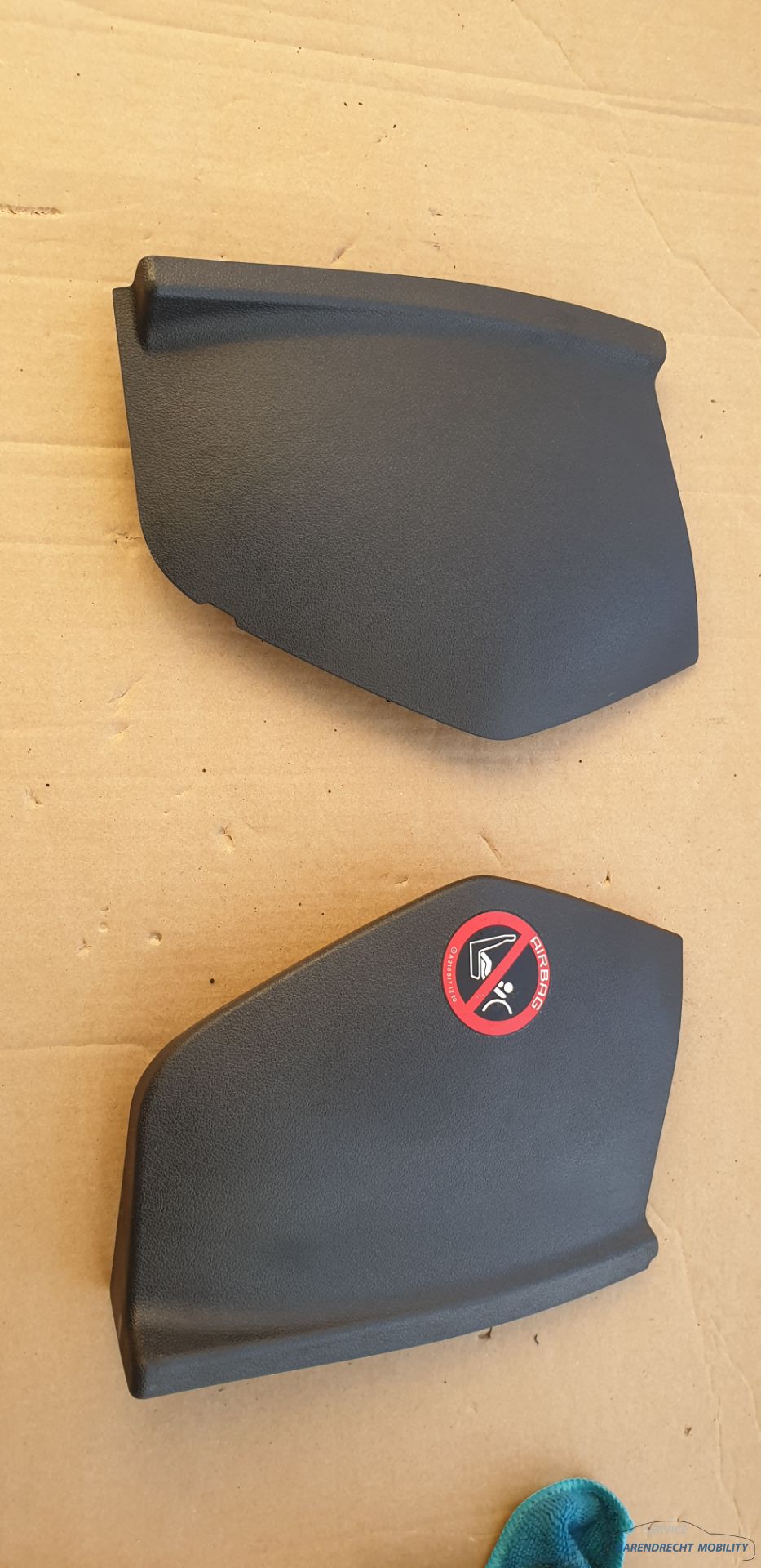 Afdekkap L+R W209 CLK Mercedes A2096800423 LHD origineel gebruikt Zwart 2002 / 2008