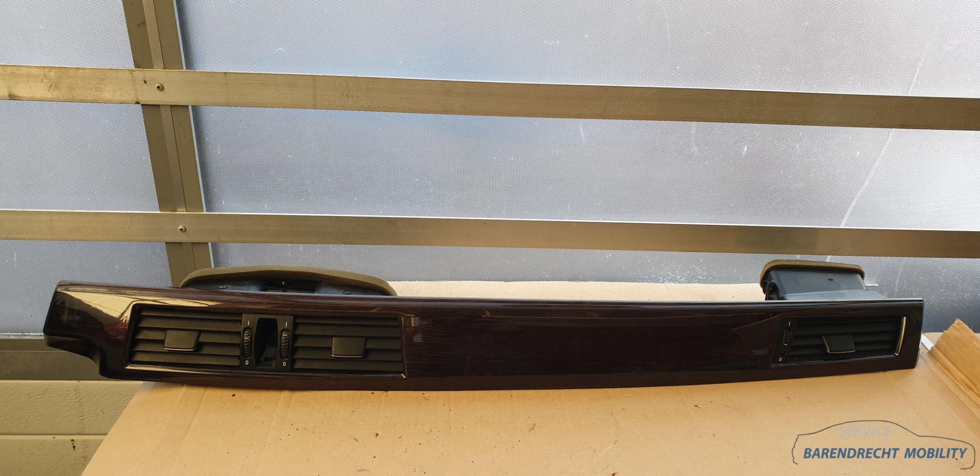 Sierlijst hout ventilatierooster E60 / E61 5 serie BMW dashboard origineel gebruikt 2003 / 2009