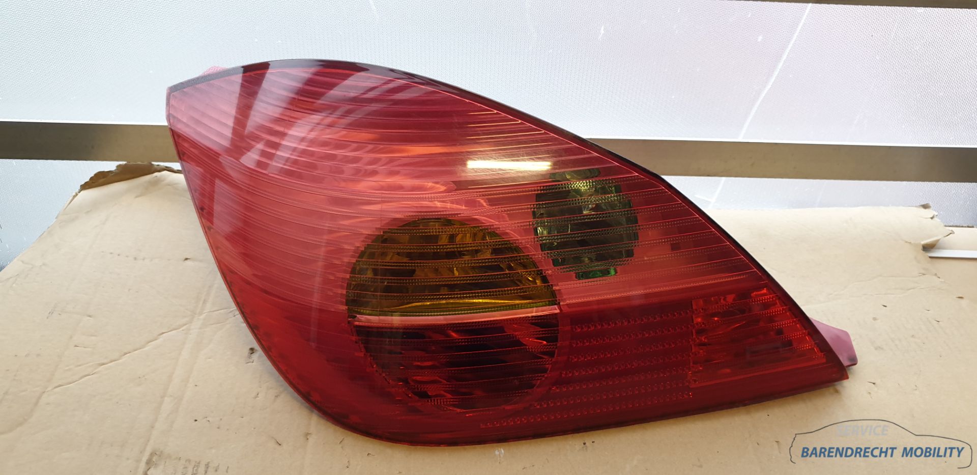 Achterlicht Opel Tigra Twintop TT 93162484 links bestuurderskant origineel gebruikt 2004 / 2010