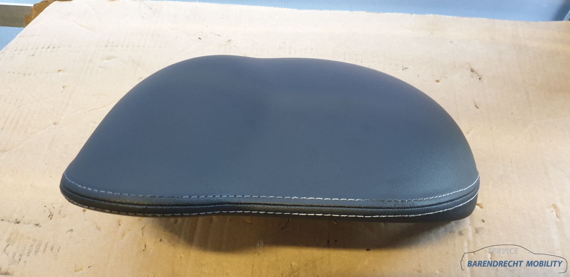Lederen tellerkap Renault Twingo II kilometerteller witte stiksels 8200536593 origineel gebruikt 2007 - 2012