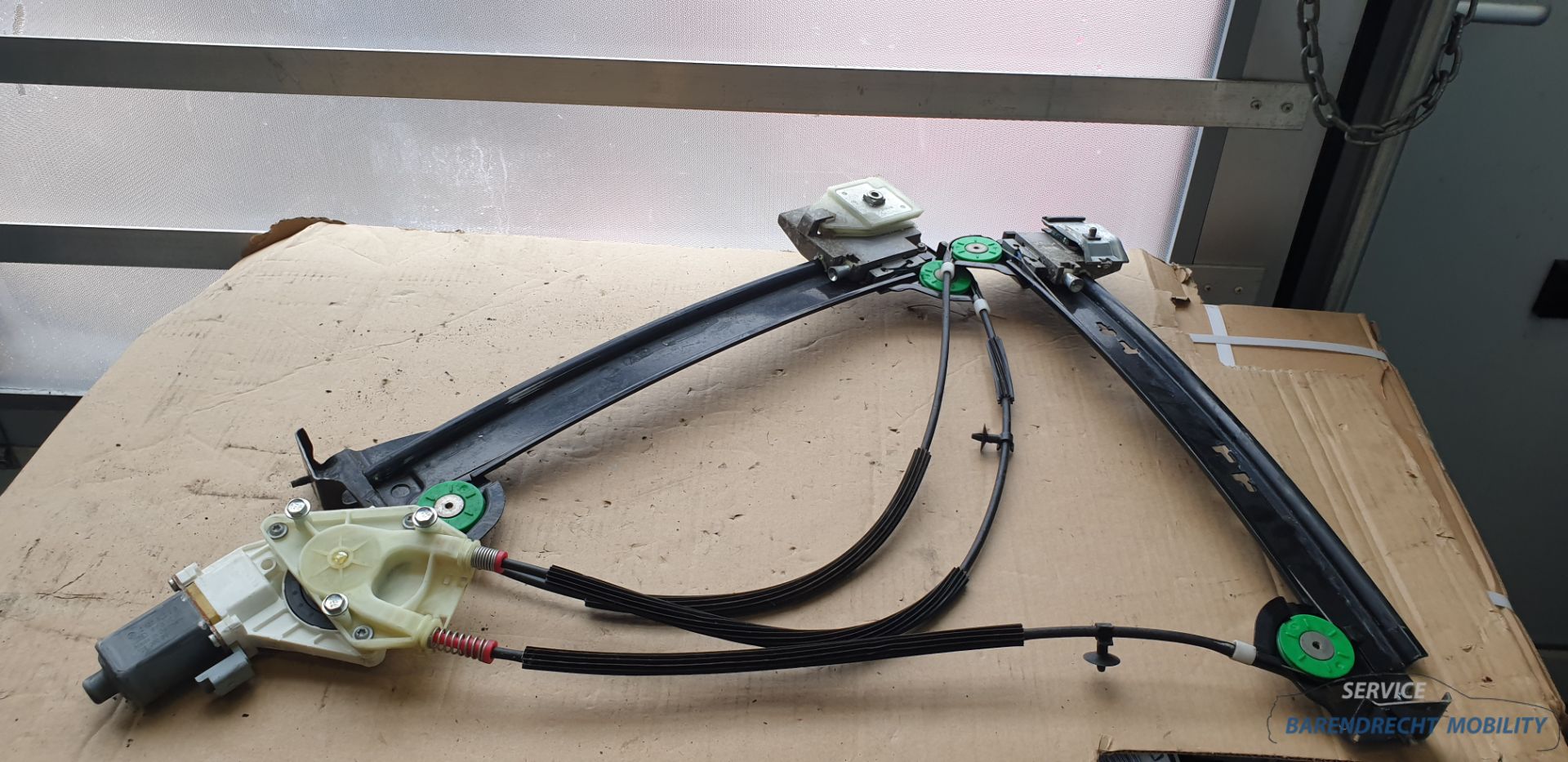 Raammechanisme Nissan Micra C+C cabriolet 80700BC000 rechts voor passagierskant RV origineel gebruikt 2005 / 2010