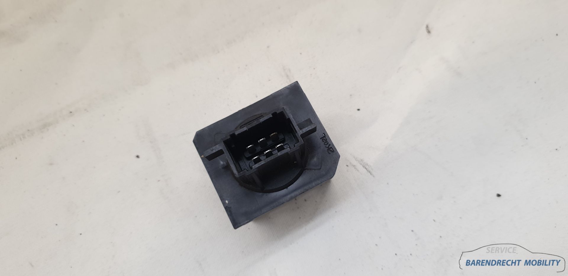 Kachelweerstand Peugeot 206 zwarte stekker origineel gebruikt 1998 - 2006
