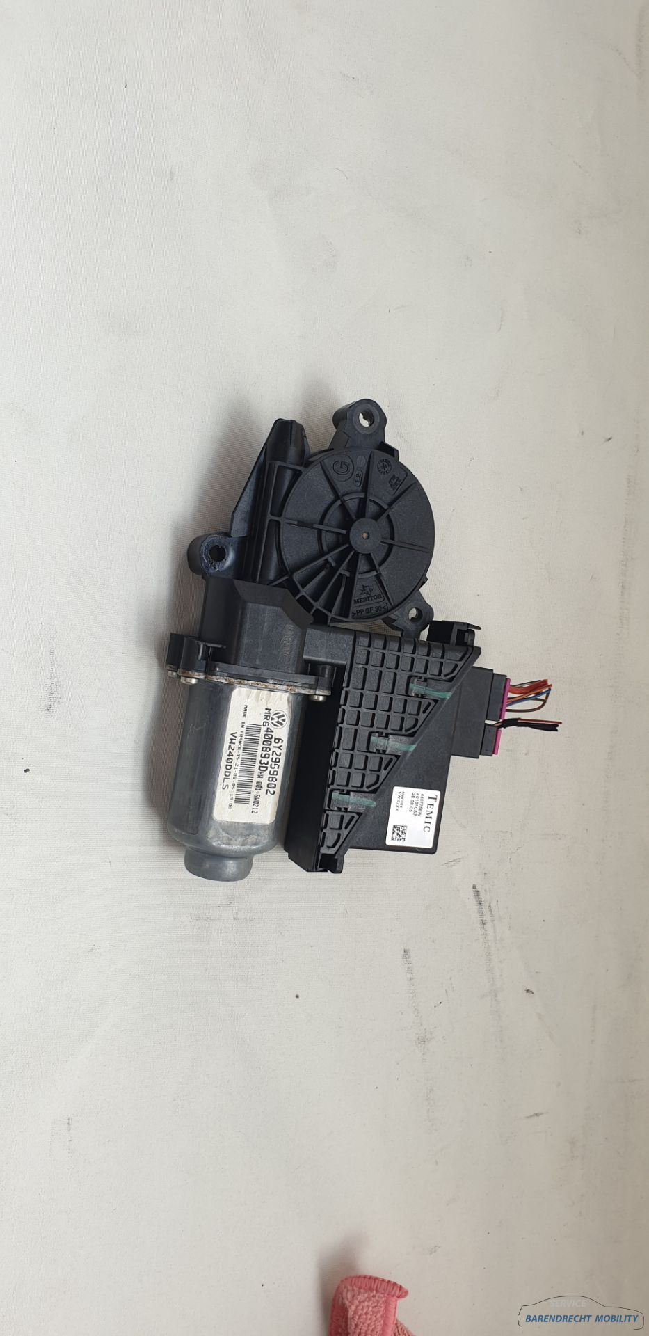 Raammotor Polo 9N3 facelift en Transporter T5 Volkswagen 6Y2959802 temic origineel gebruikt 2006 / 2009