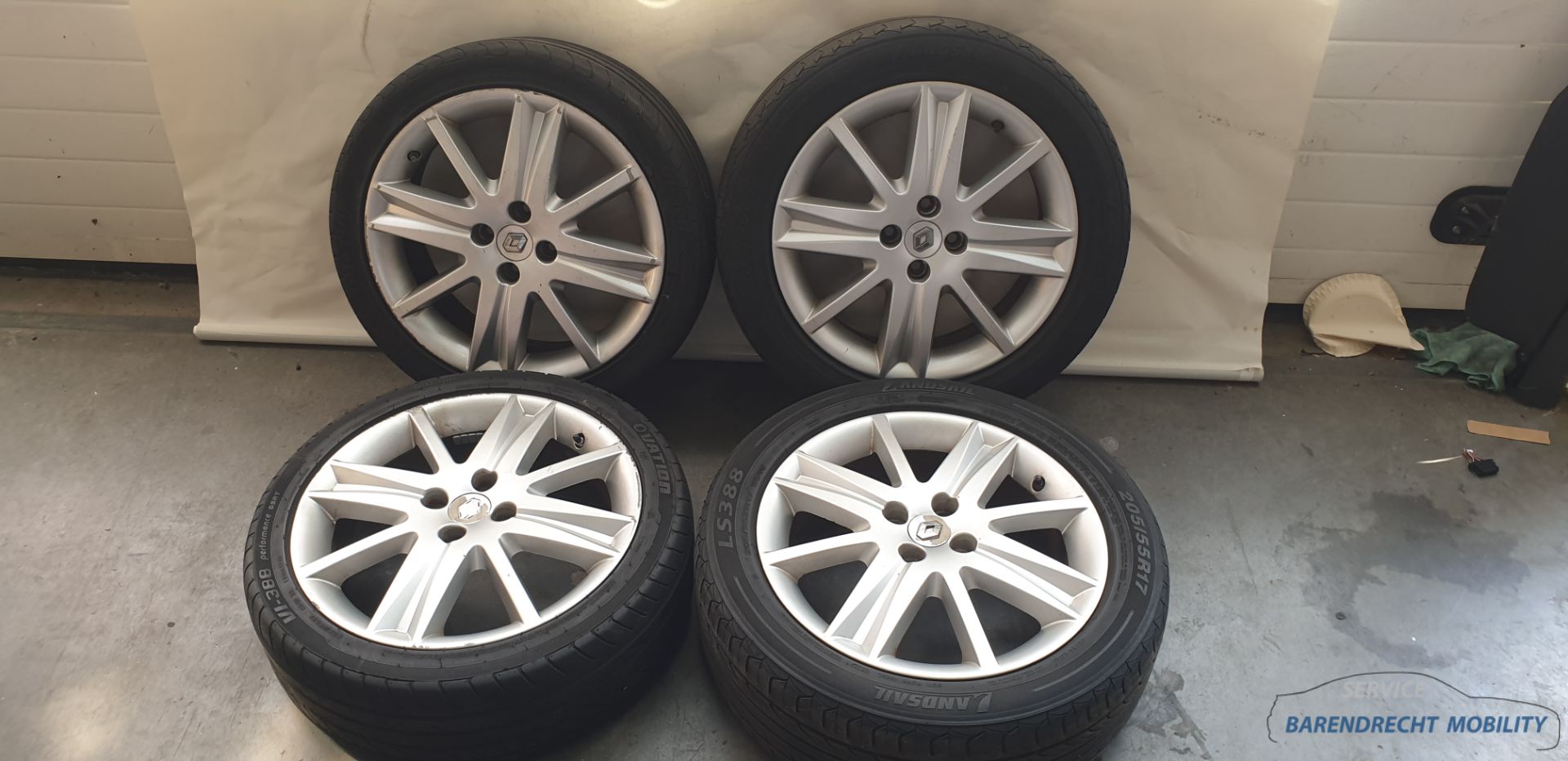Nervasport 17 inch velgenset Renault Megane Scenic 205/55/R17 100x4 6.5J