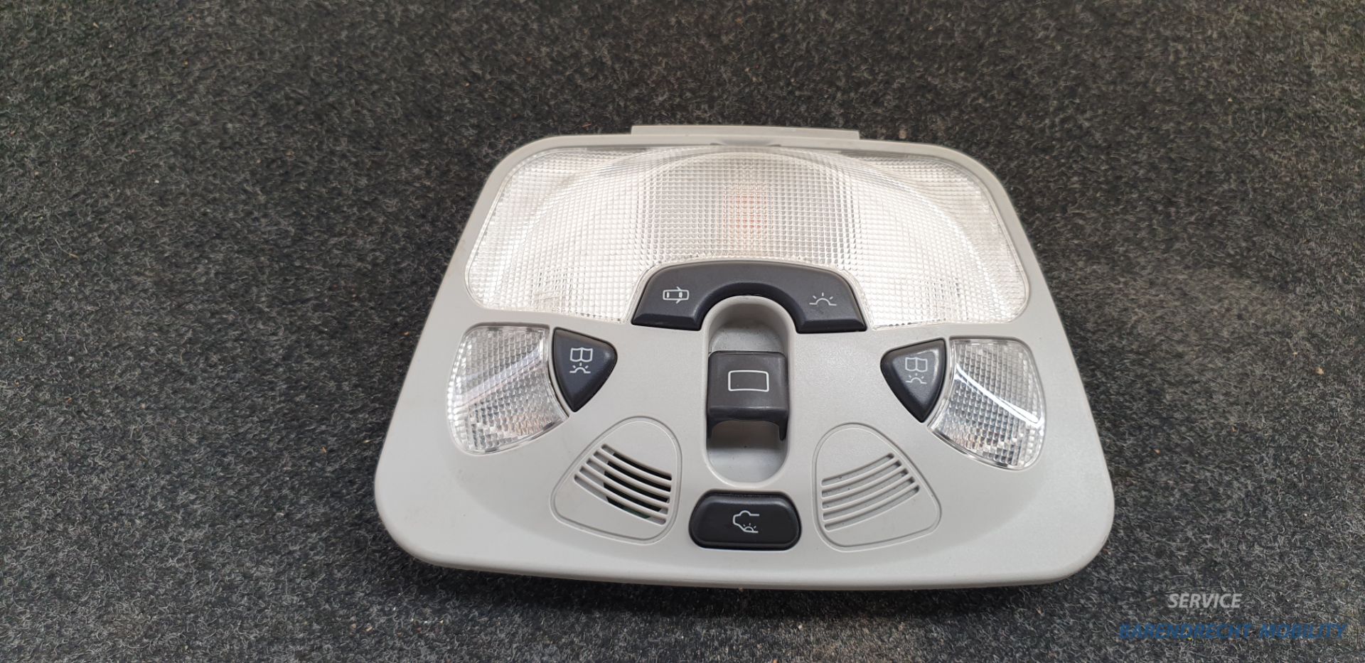 Binnenverlichting CLK C klasse Mercedes W209 W203 2098200901 schuifdak origineel gebruikt 2002 / 2008
