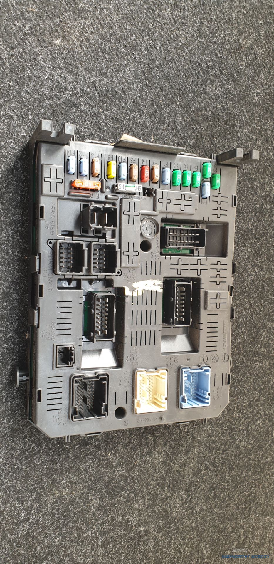 BSI Peugeot Expert 2007 - 2016 zekeringkast 966405908001 origineel gebruikt