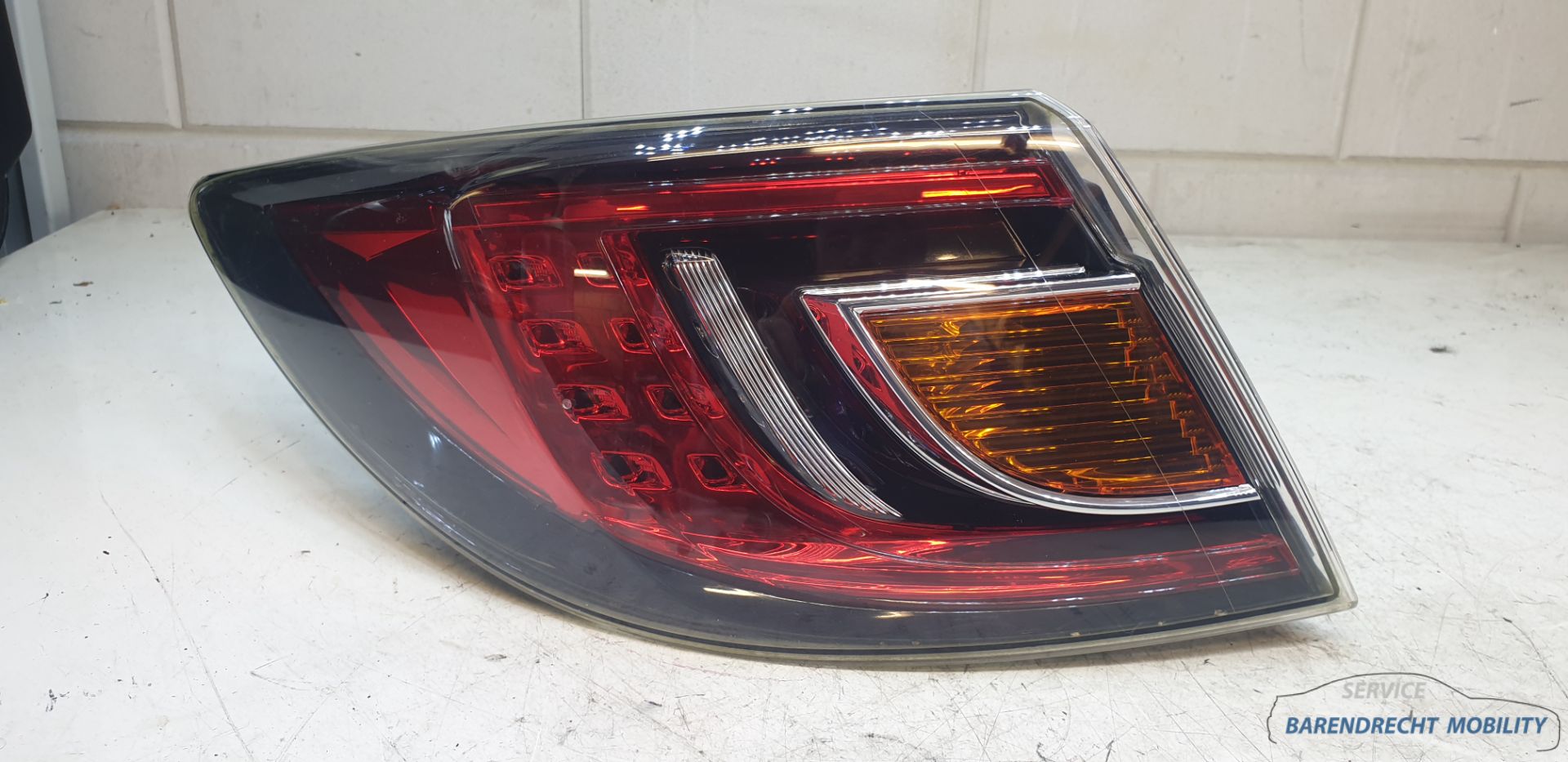 Achterlicht links buiten Mazda 6 sedan LED rood GS1F-51150 origineel gebruikt 2012 / 2019
