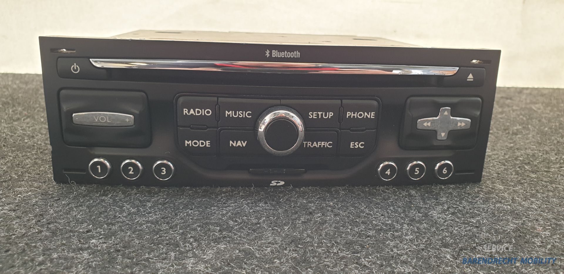 Rneg Radio CD speler met bluetooth en navigatie 96736746XT Citroen Peugeot origineel gebruikt 2009 / 2013