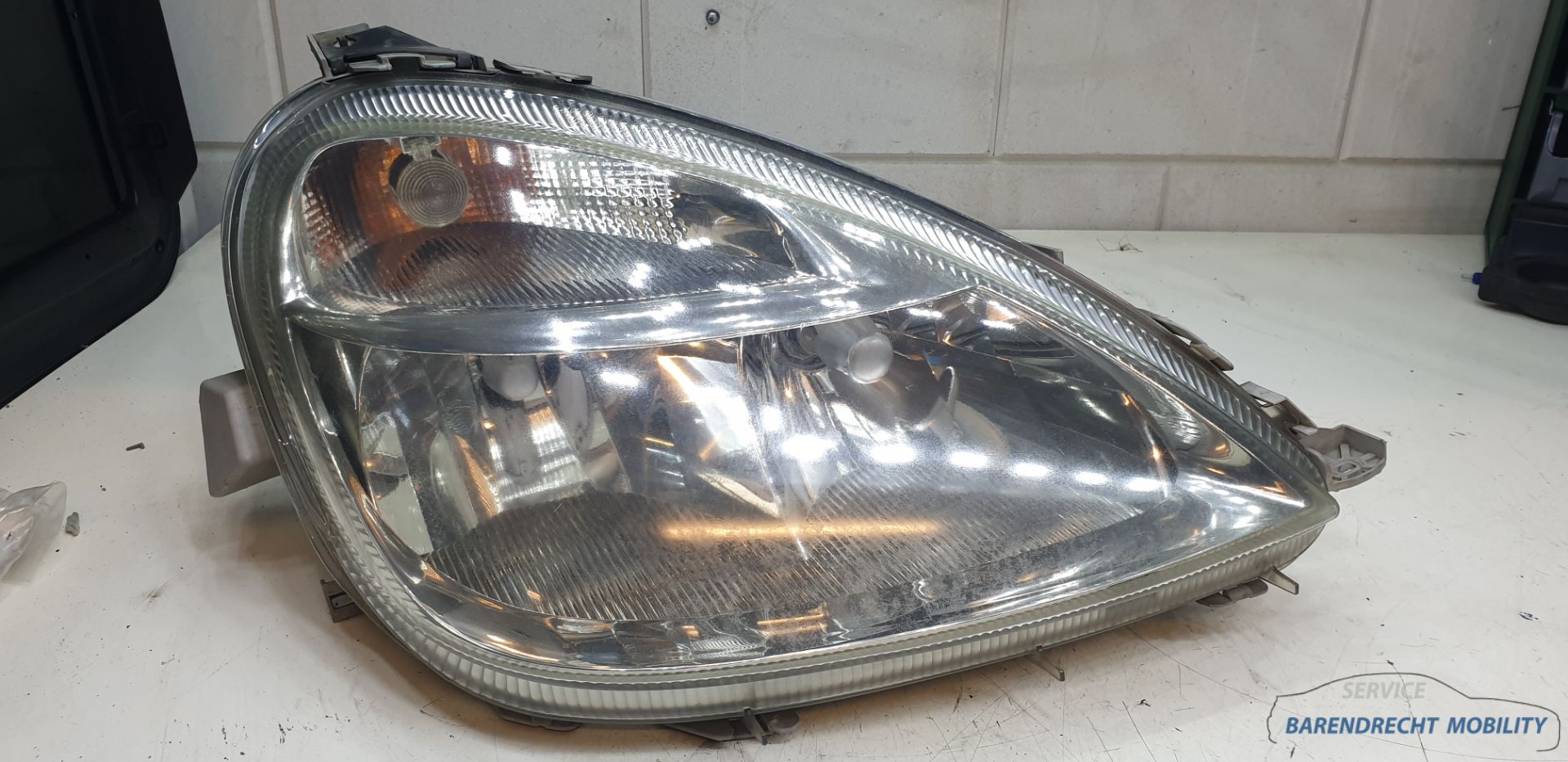 Koplamp A-klasse W168 Mercedes 1688201861 origineel gebruikt 2001 / 2004