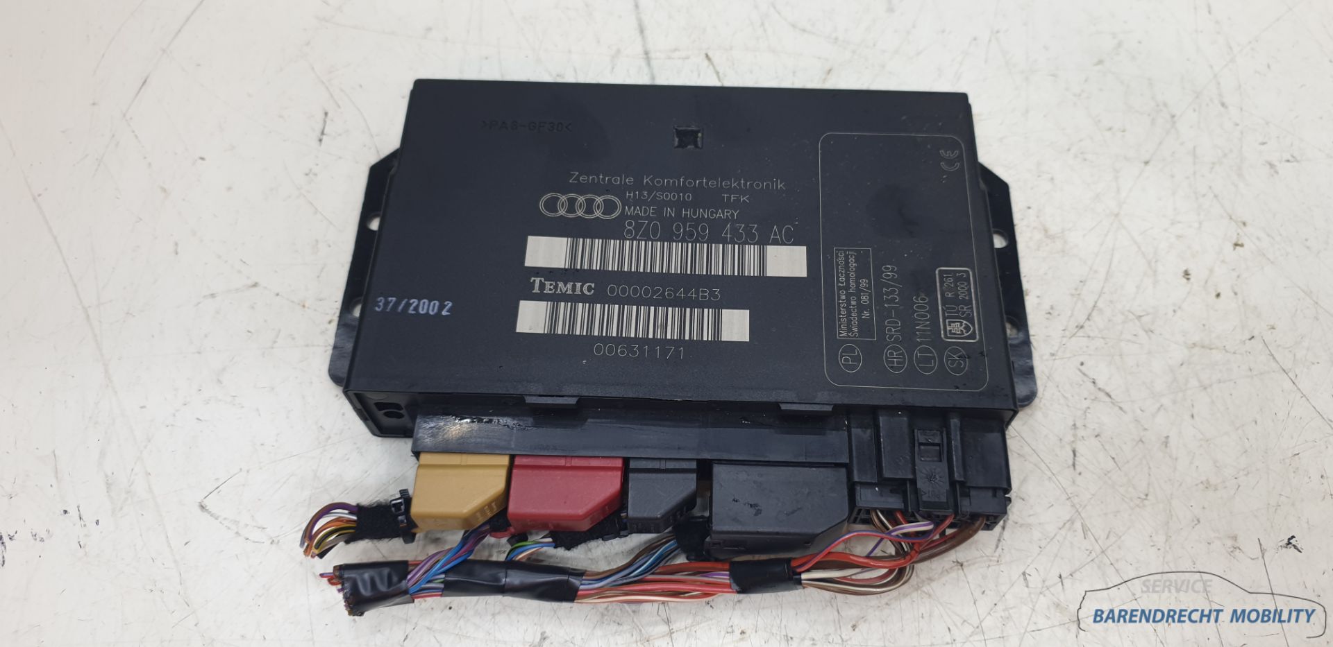 Body controll module Audi A2 8Z0959433AC ZKE central control unit original used 2000 / 2005