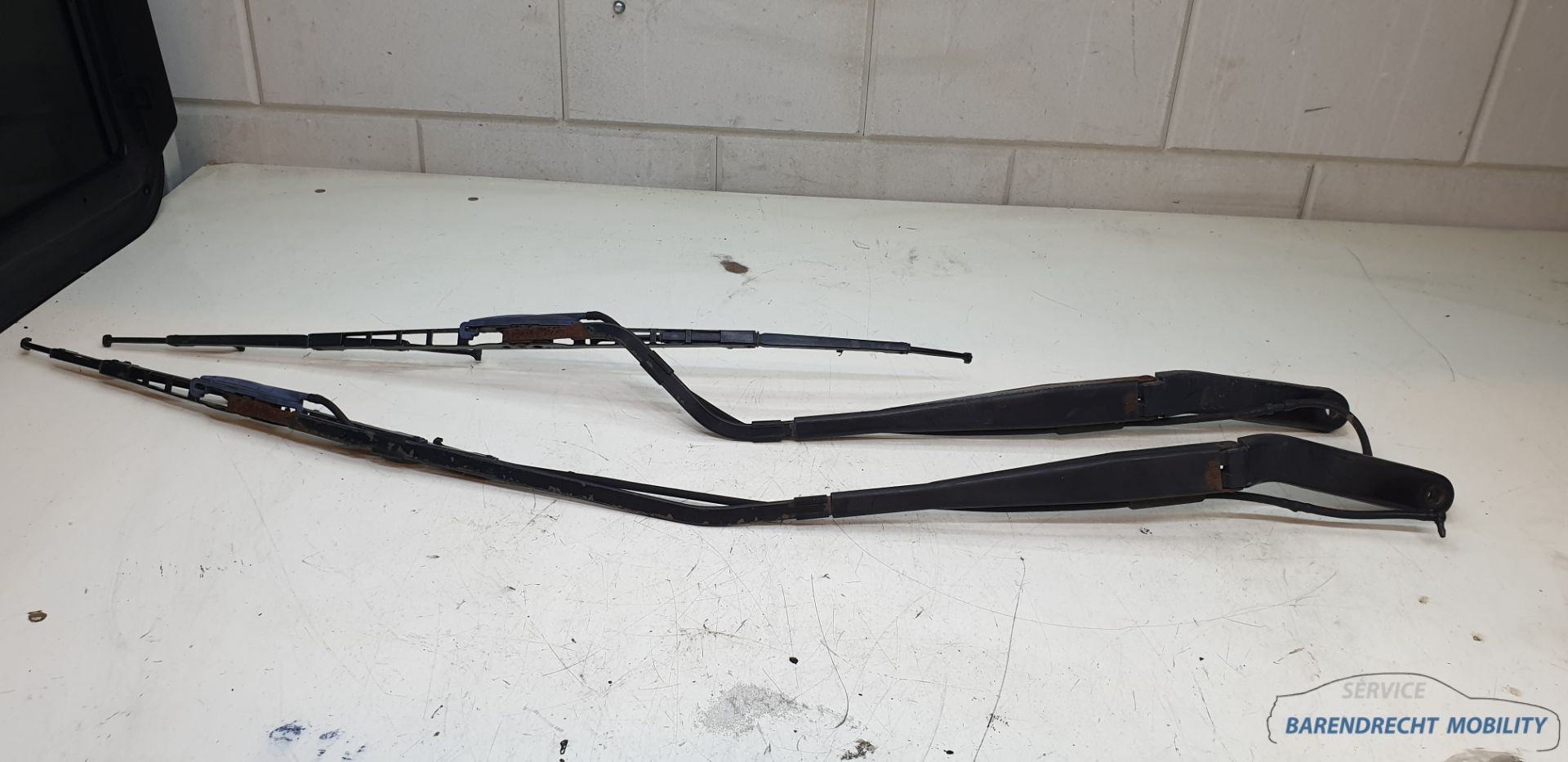 Ruitenwisserarm L+R Avantime Renault ruitensproeiers origineel gebruikt 2001 / 2003