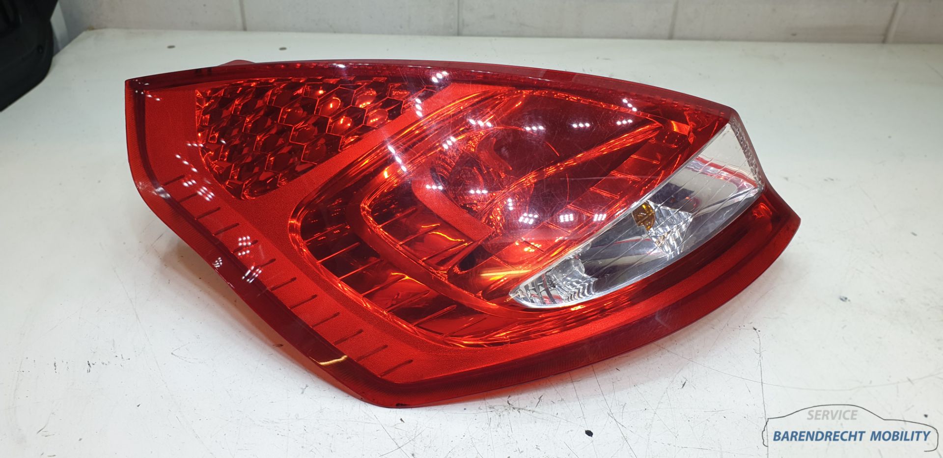 Achterlicht links Ford Fiesta 1513146 bestuurderskant origineel gebruikt 2008 / 2011