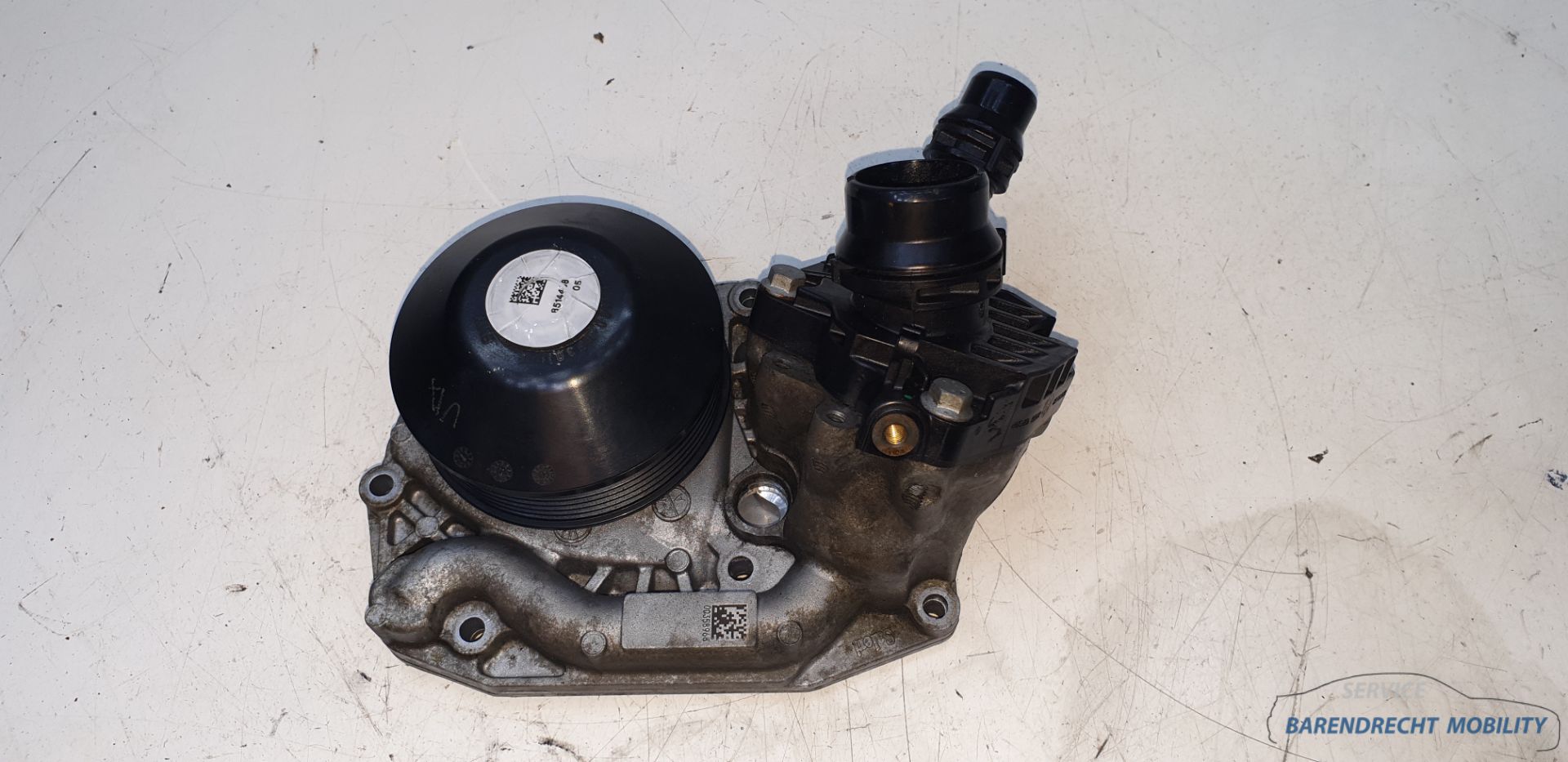 ZGAN waterpomp B47D20A Bmw 2.0 diesel 851445805 17000km! 1 3 4 5 F-series origineel gebruikt