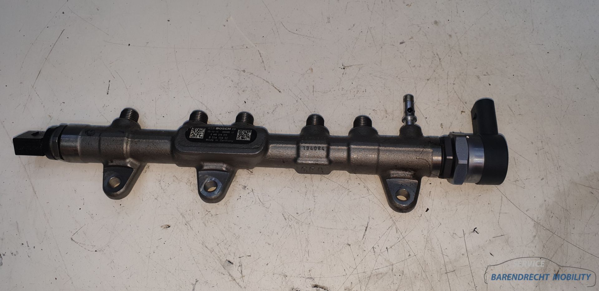 Injector rail B47D20A BMW 1 3 4 5 series F-series 851415402 fuel pressure sensor original used