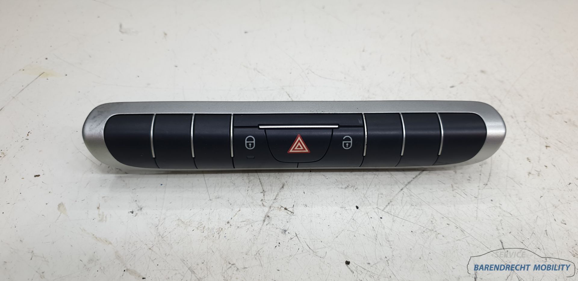 Gevarenlicht schakelaar W451 Smart Fortwo CPV 451820681 origineel gebruikt 2007 / 2015