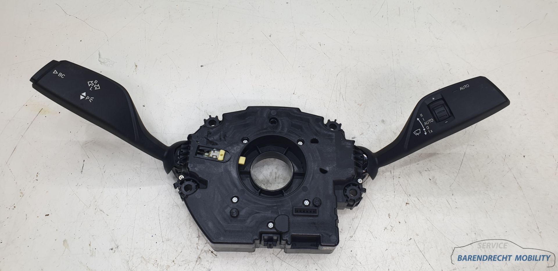 Stuurkolom schakelaar richtingaanwijzer BMW F30 10345753-00 3 serie ruitenwisser origineel gebruikt 2012 / 2019