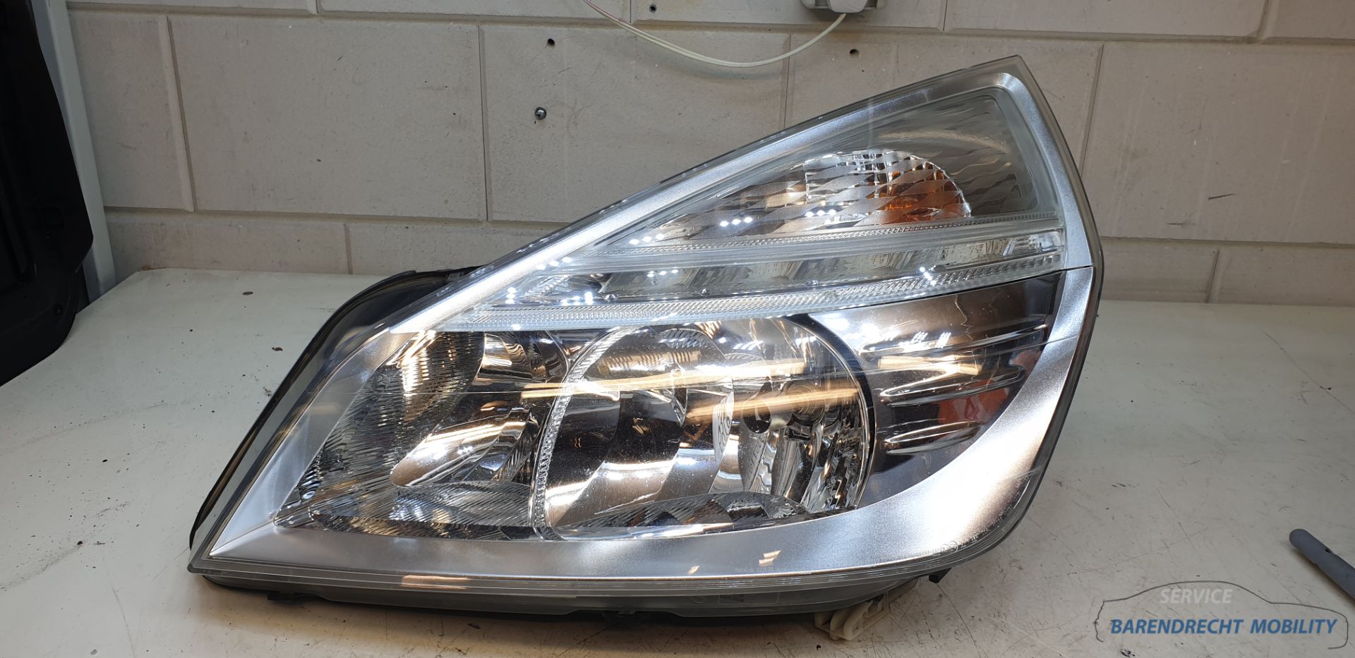 Phare gauche Renault Espace IV H7 LED feu de jour 260605572r feu de position d'origine d'occasion 2010/2013