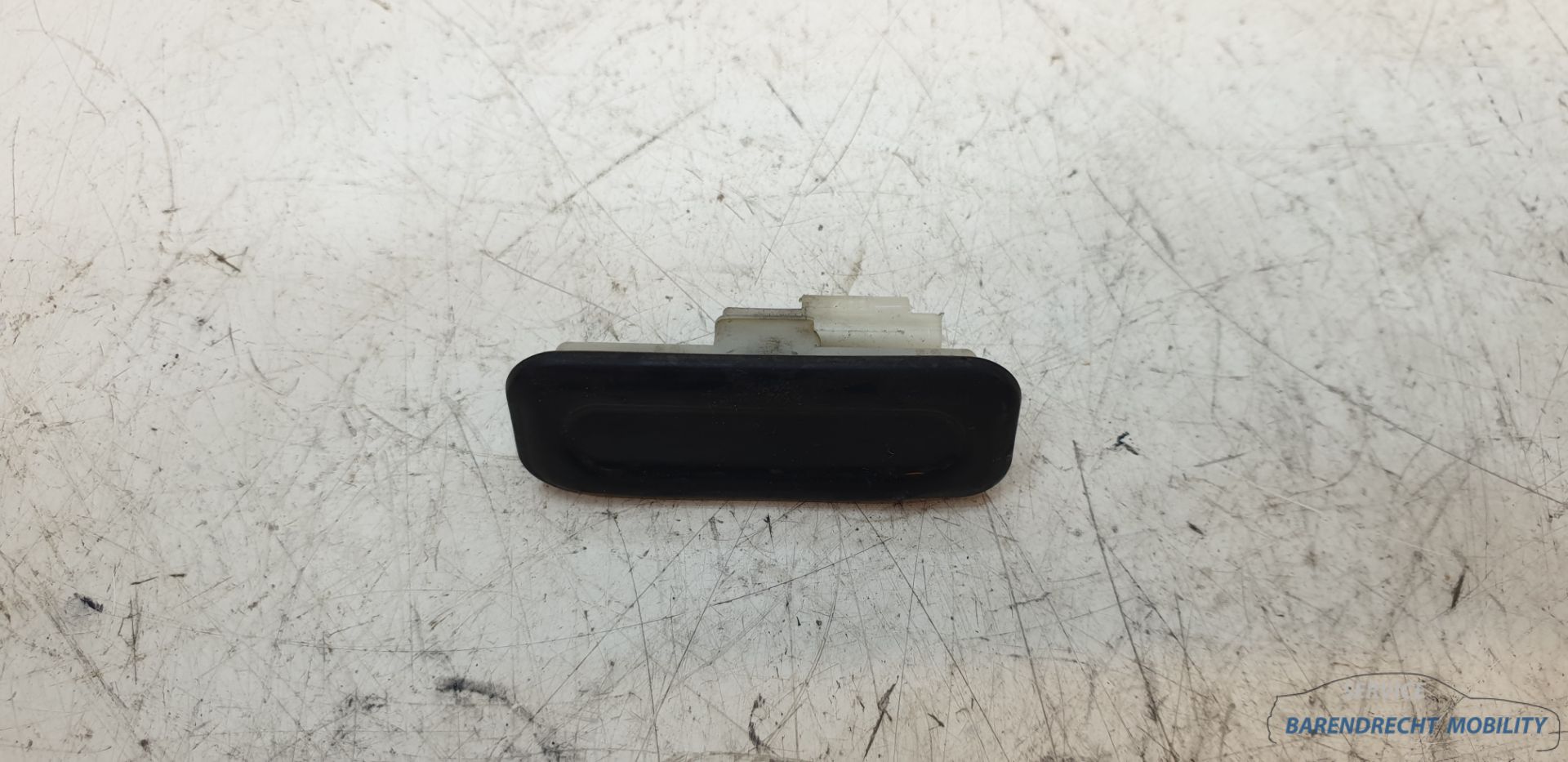 Achterklep schakelaar Citroen C4 Picasso origineel gebruikt 2006 / 2012