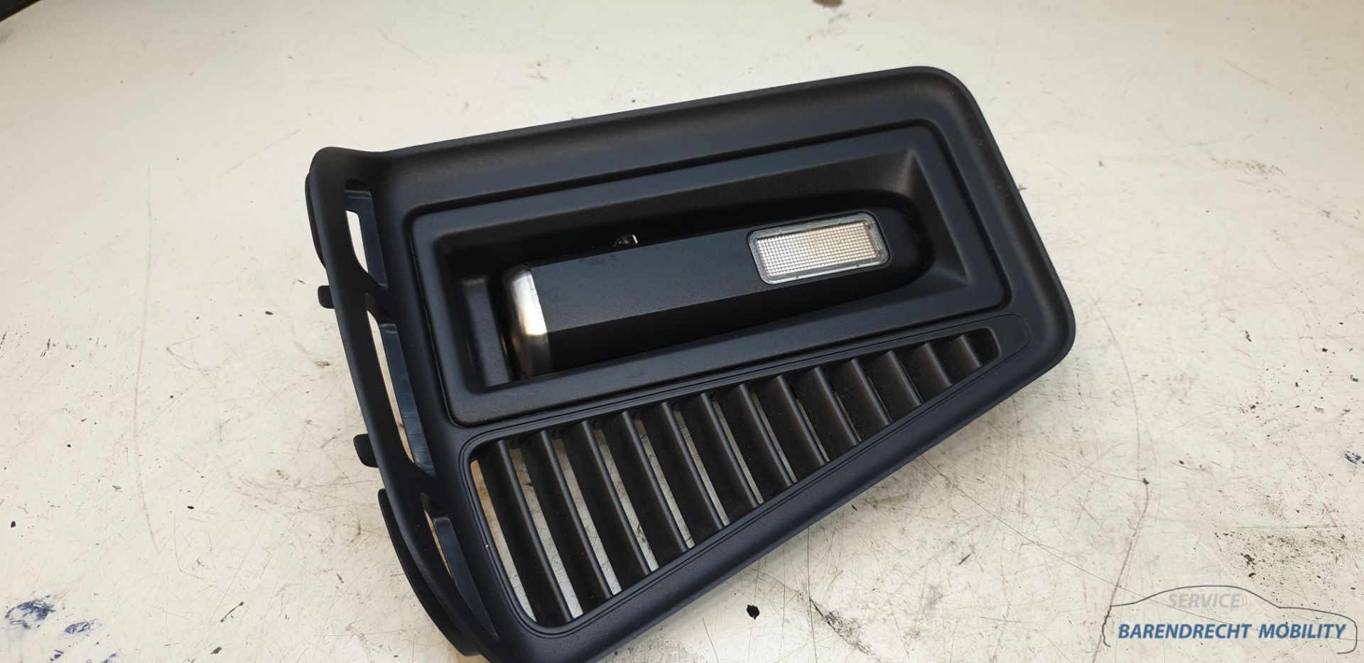 Zaklamp noodlamp 308 Peugeot 89038571B houder 3008 Citroen C4 origineel gebruikt 2004 / 2016