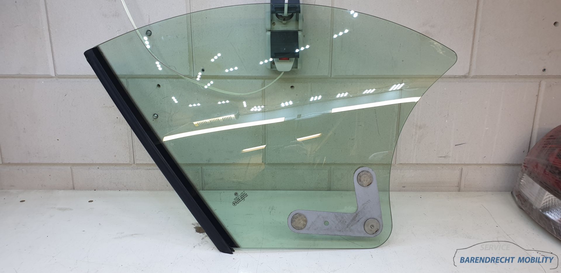 Linkes hinteres Seitenfenster für VW Käfer Cabriolet, Teilenummer 43R00429, Original, gebraucht, Baujahr 2002/2010
