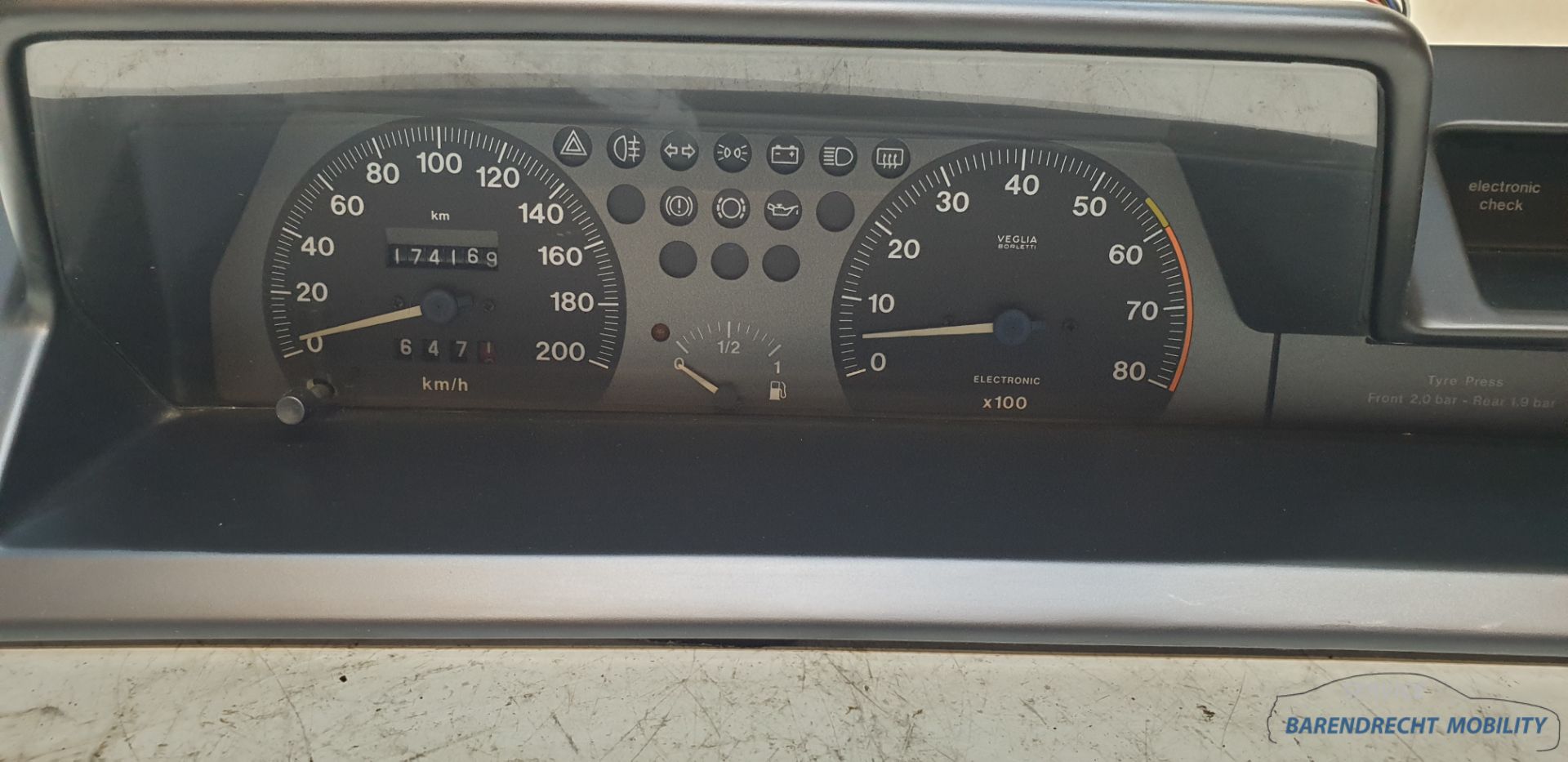 2_6990517e33eaba0dbcc194e9.jpeg