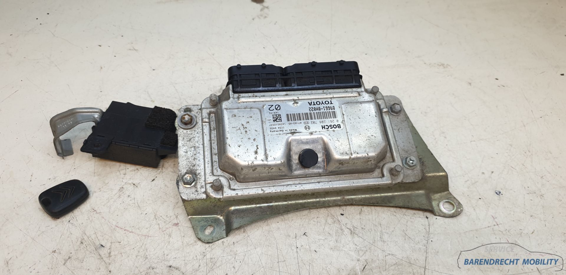 Motorcomputer ECU Aygo 107 C1 Toyota Startset 89661-0H022 startonderbreker origineel gebruikt 2006 / 2014