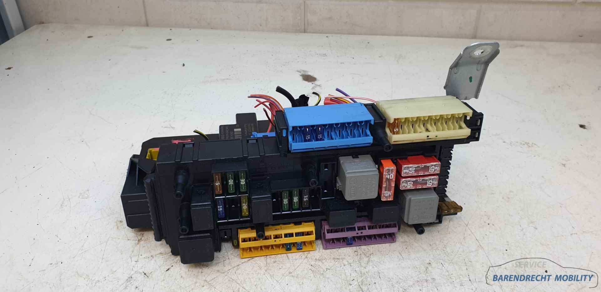 SAM module fuse box W204 Mercedes C-Class A2045458801 rear original used 2007 / 2016