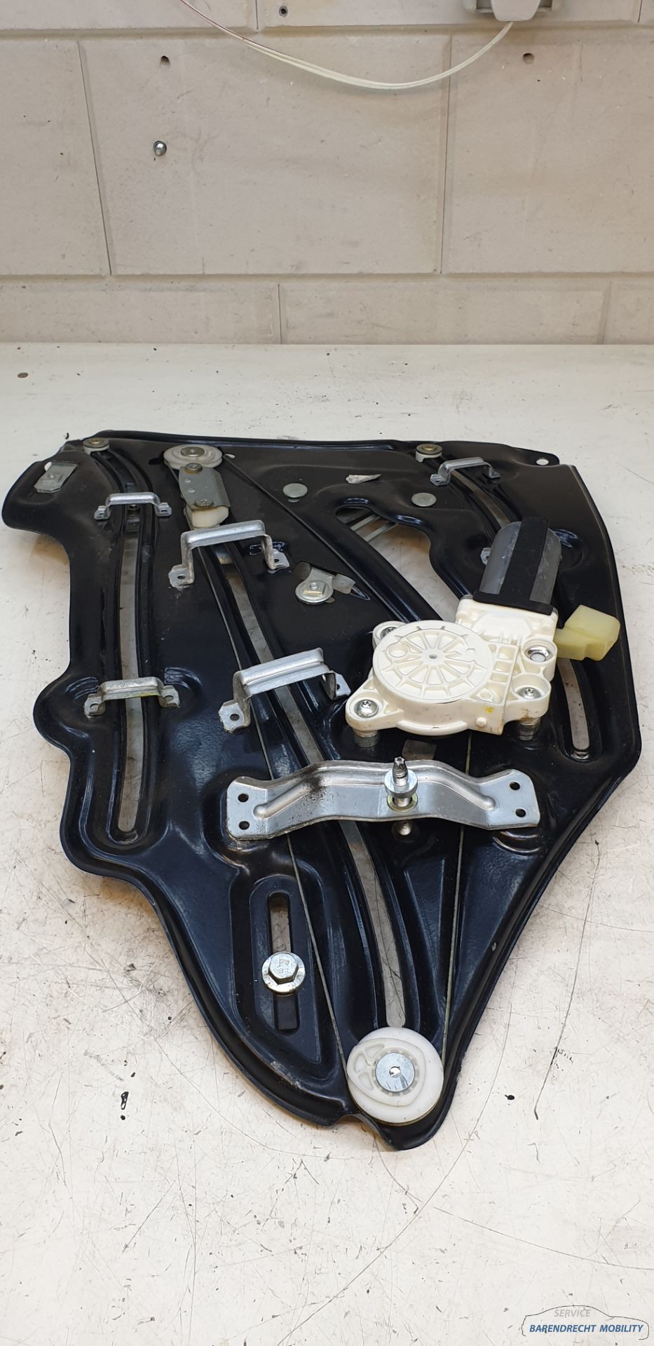 Raammechanisme W209 CLK links achter 2096700103 motor origineel gebruikt 2002 / 2009