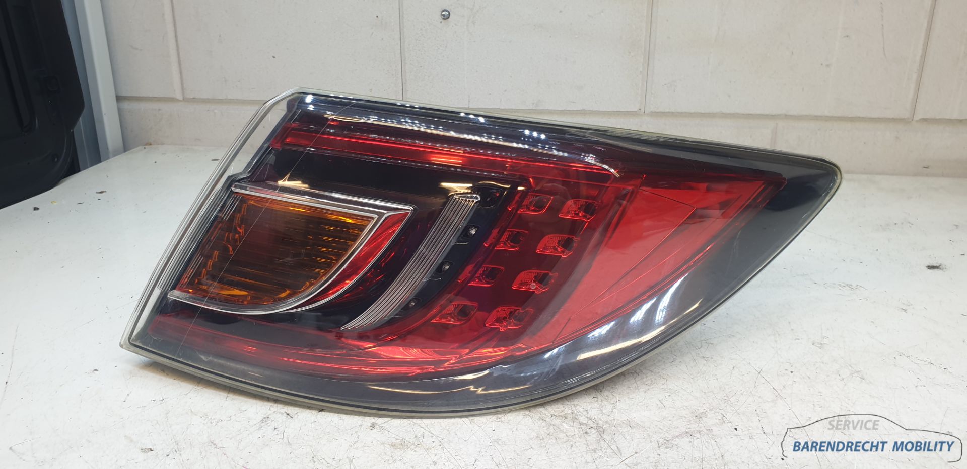 Achterlicht rechts buiten Mazda 6 sedan LED rood GS1F-51150 origineel gebruikt 2012 / 2019