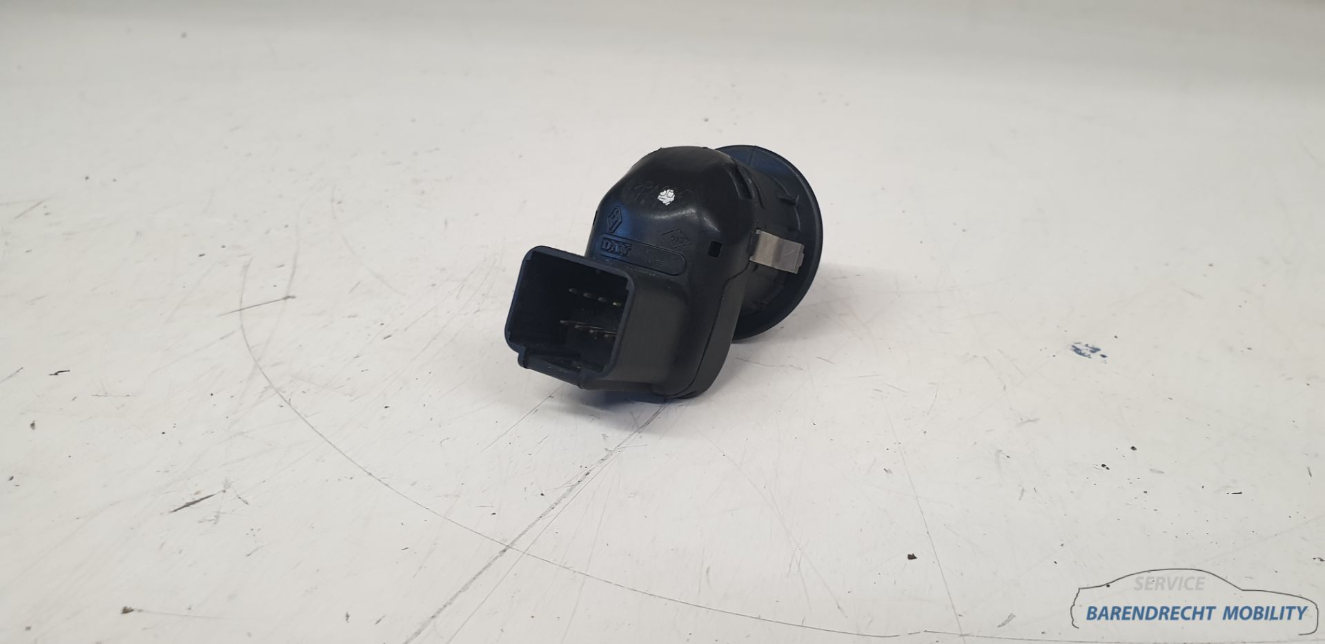 2_69f321747d4e283255e5581a.jpeg