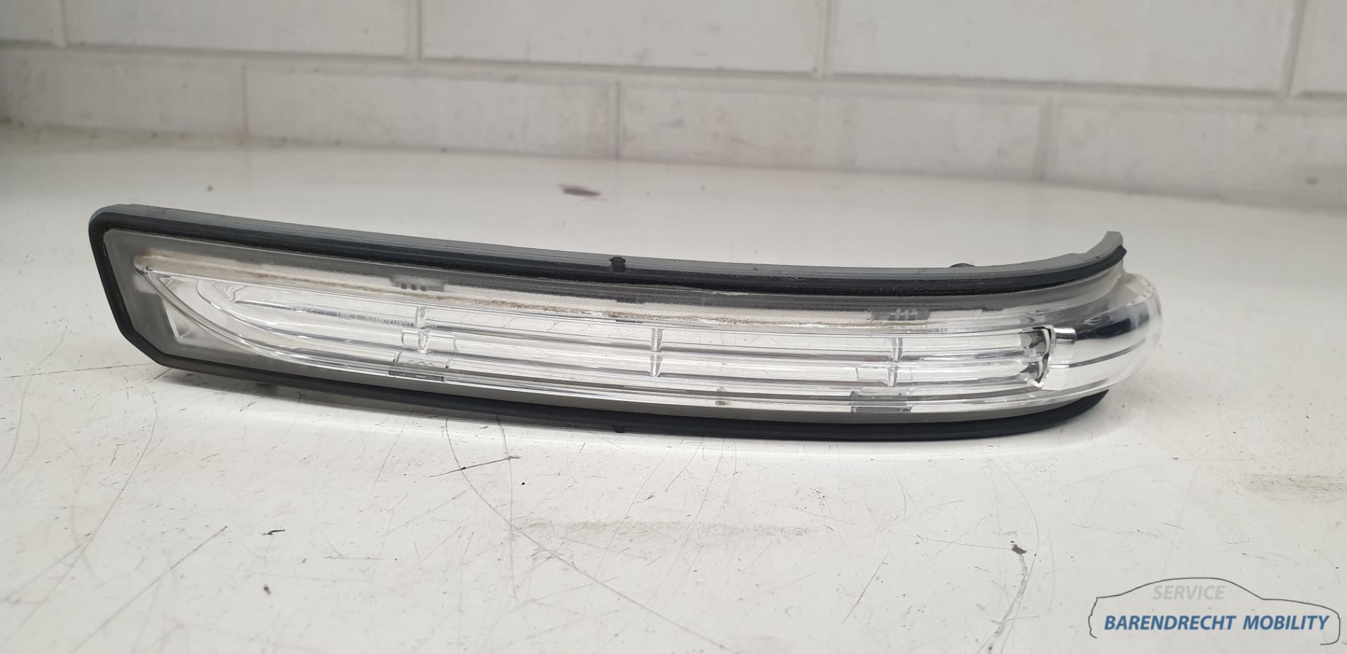Knipperlicht LED links A-klasse facelift W169 Mercedes 1698111121 bestuurderskant origineel gebruikt 2009 / 2012