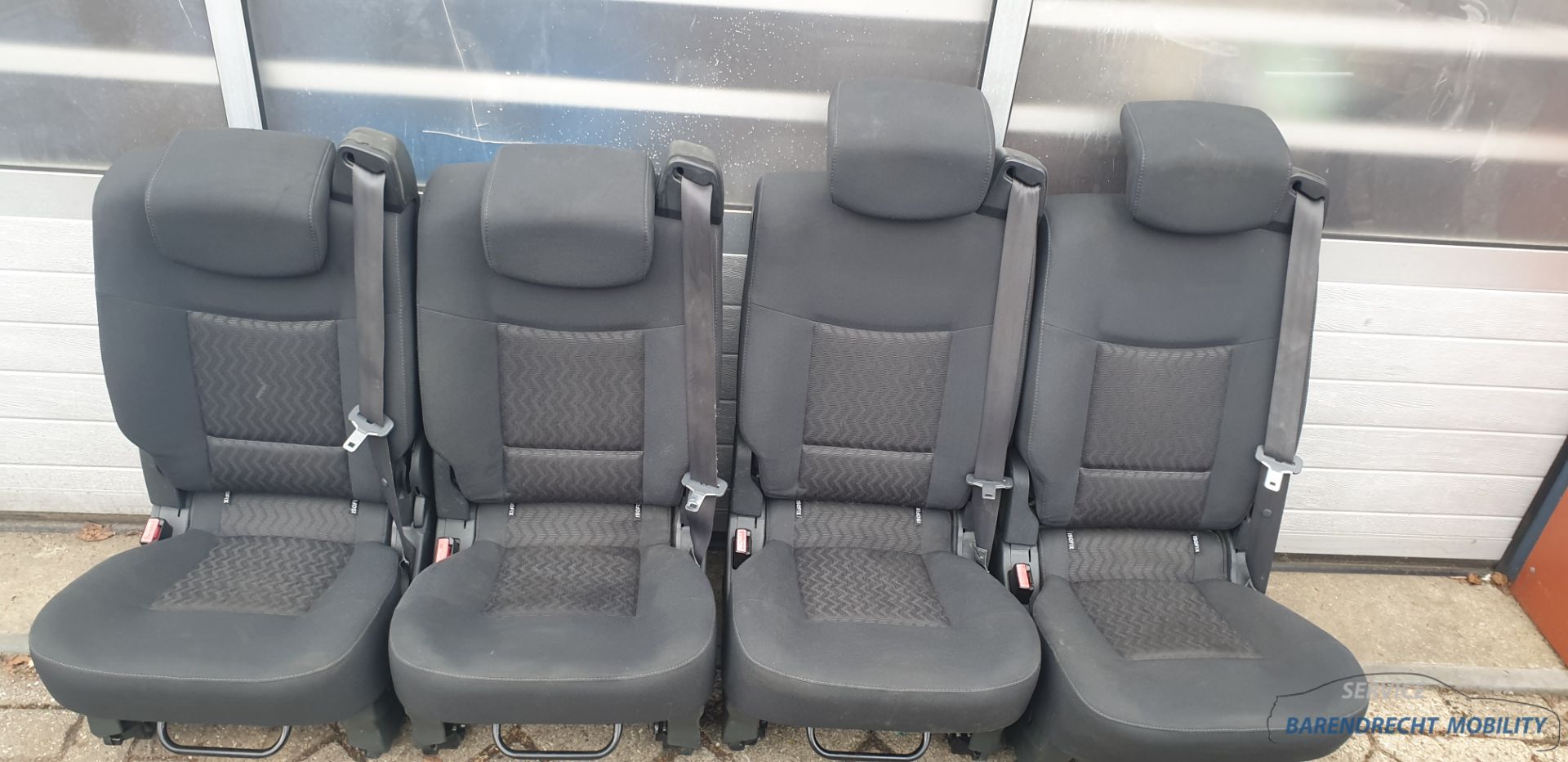 Losse stoelen Espace IV Renault 2e en 3e zitrij facelift origineel gebruikt 2006 / 2014