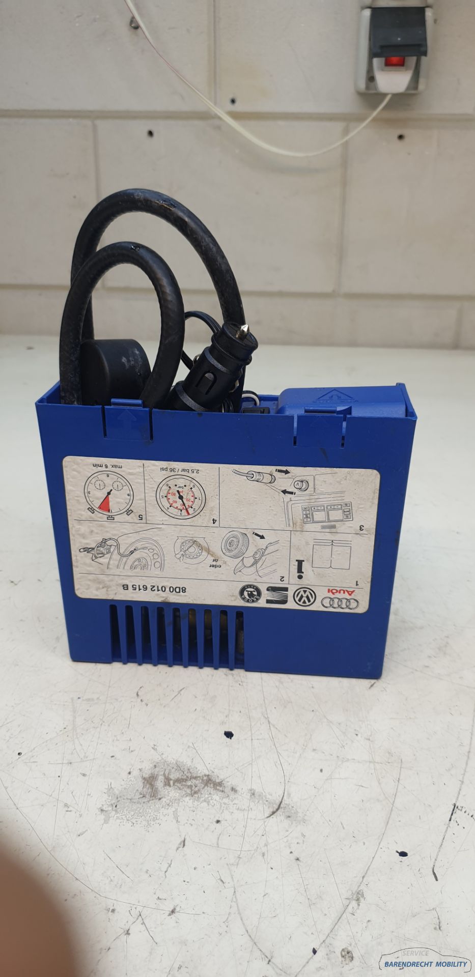 Bandenpomp noodpakket VW (en elk ander merk) 8d0015612 origineel gebruikt
