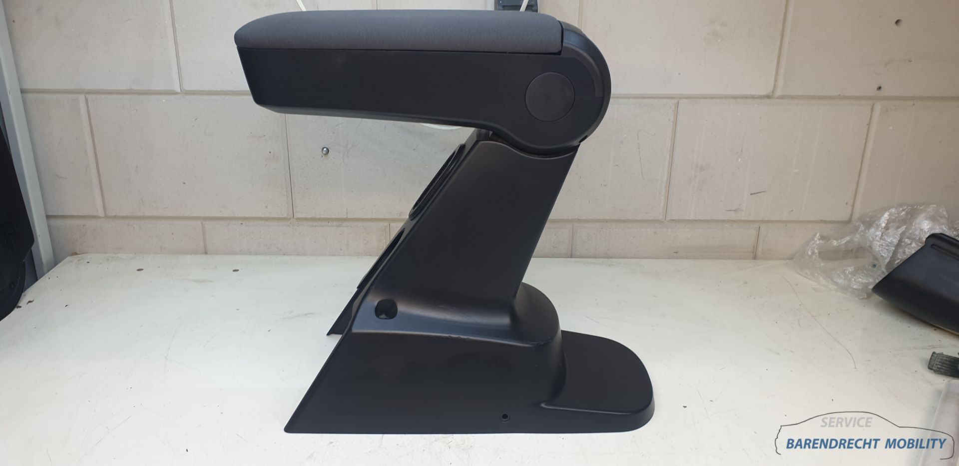 Armsteun Renault Modus Armleuning origineel gebruikt 2004 / 2010