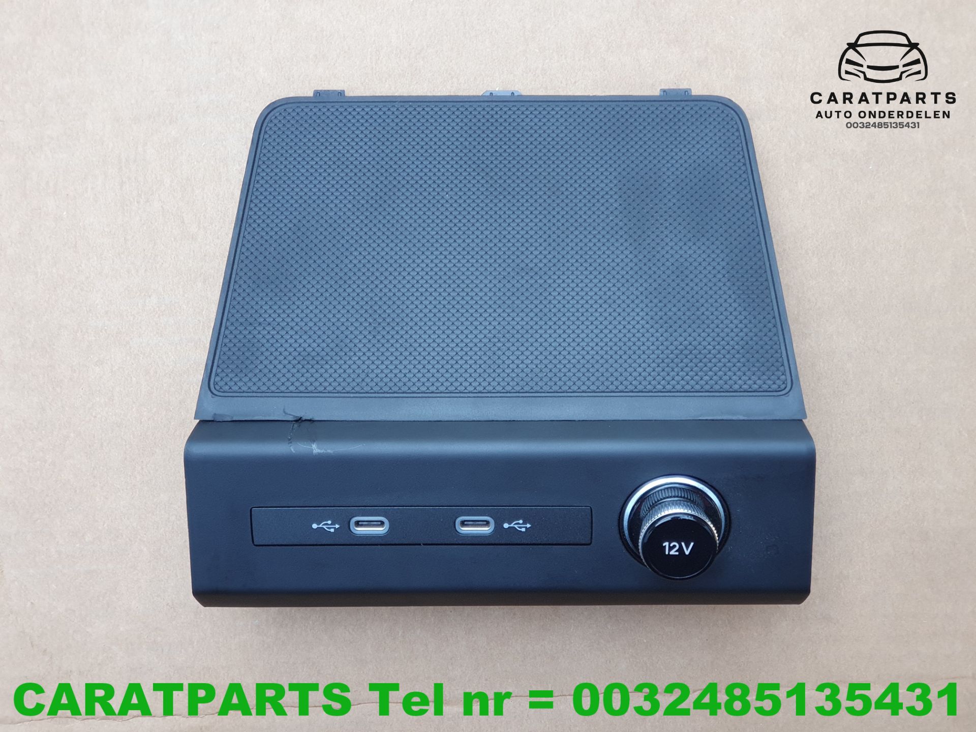89A035736 Audi Q4 E Tron usb aansluiting Q4 dubbel USB bus