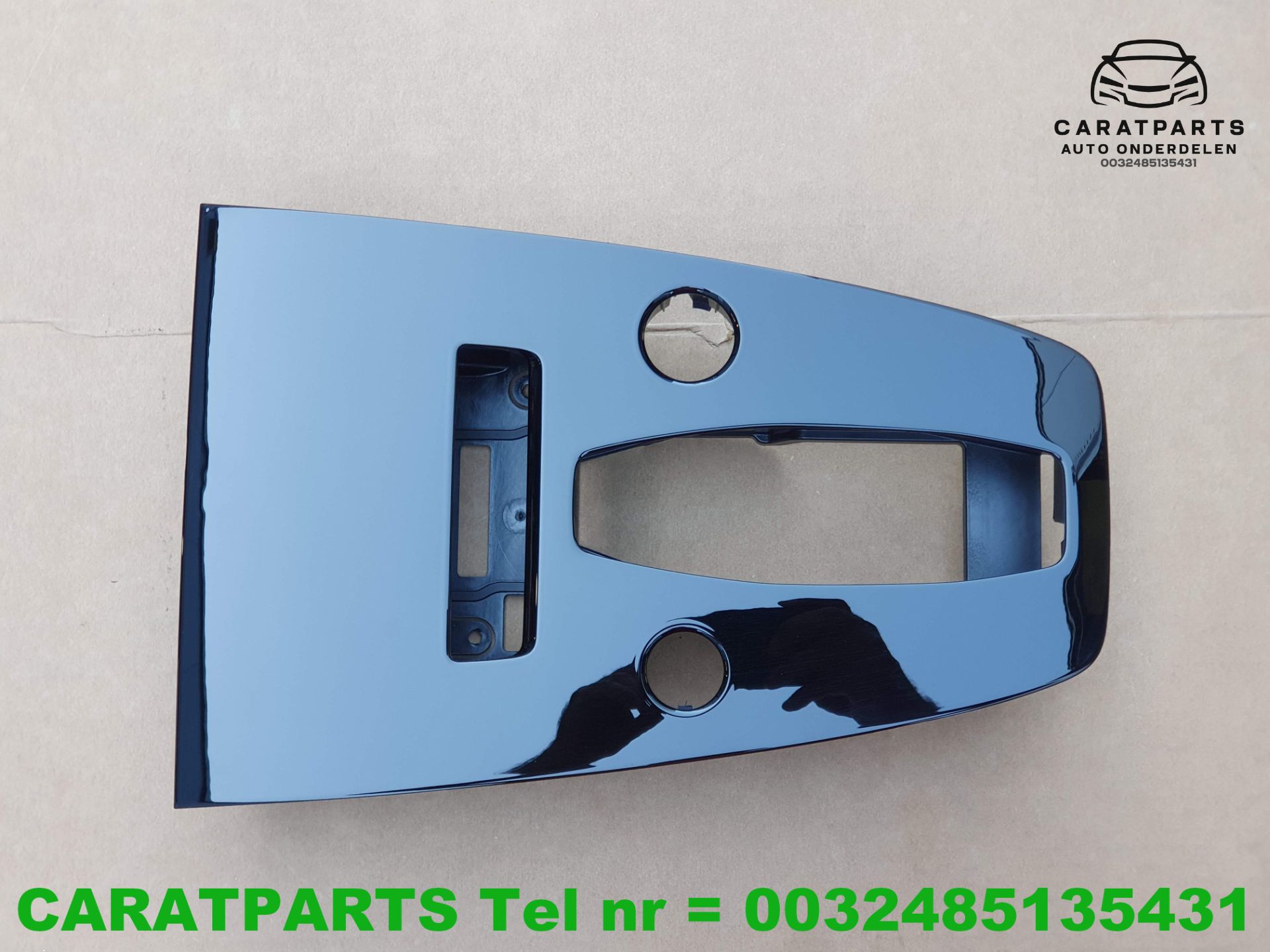 89A864261A Audi Q4 E TRON inleg console Q4 e tron inzetstuk