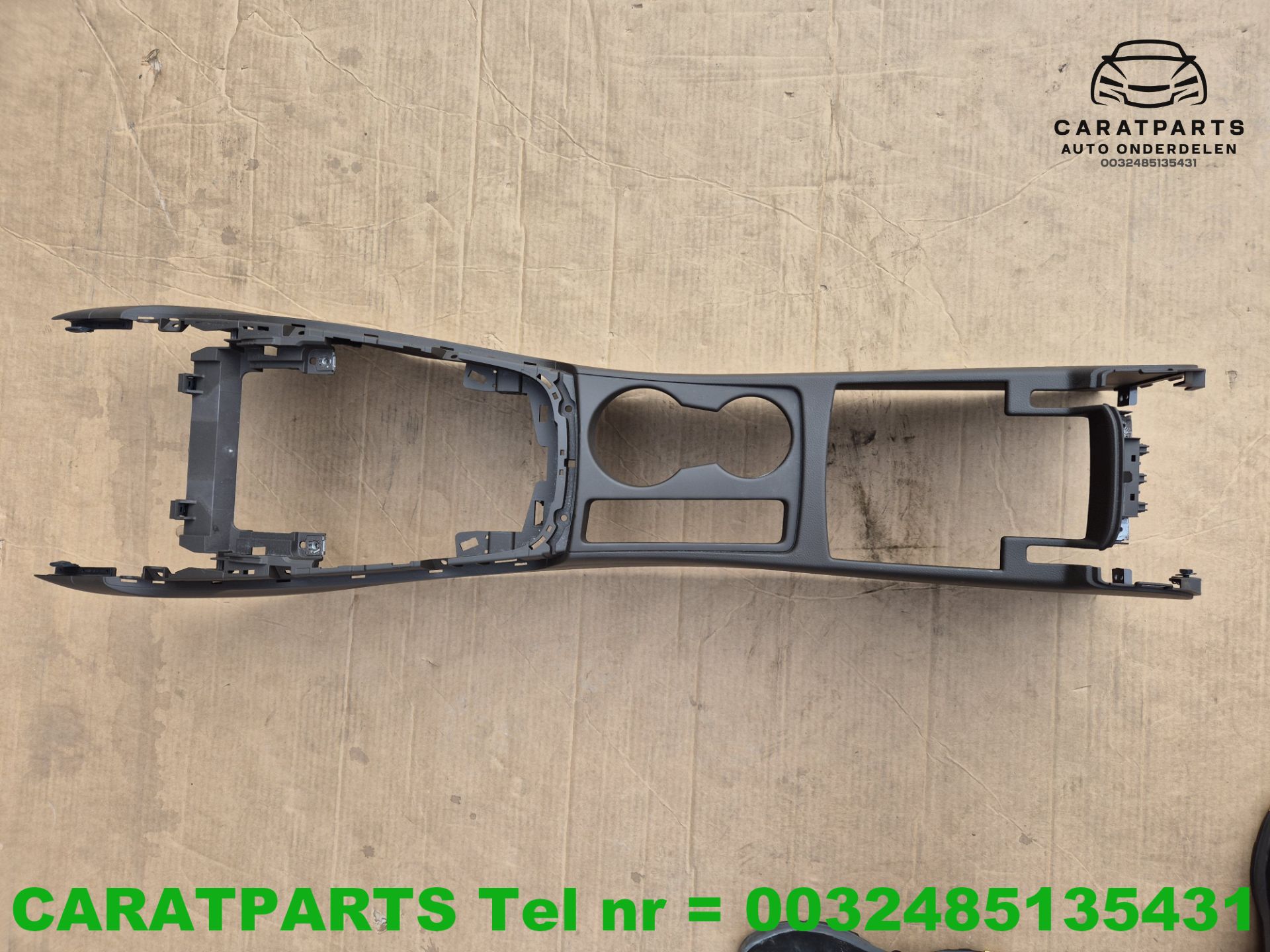 8K0863244 8K0863244E Audi A5 middenconsole A4 B8 8K