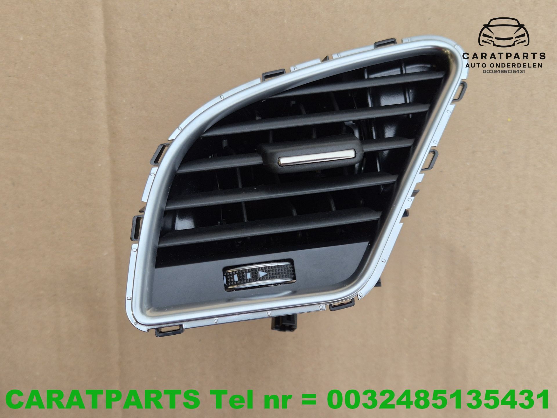 8T1820901H Grille d'aération pour tableau de bord Audi A5 A4 RS5 RS4 S5 S4