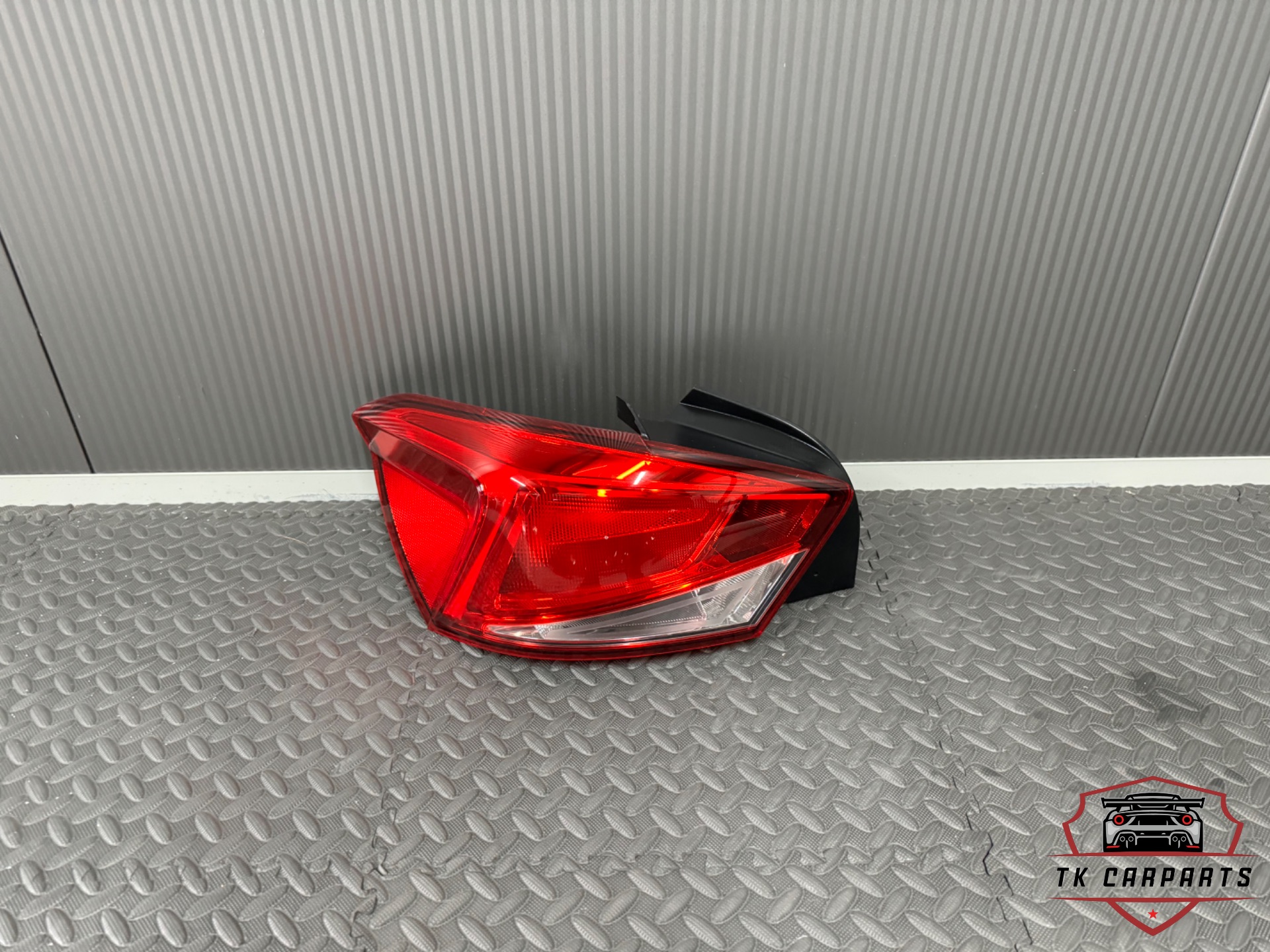 Seat ibiza 6f left rear light 6f0945095h