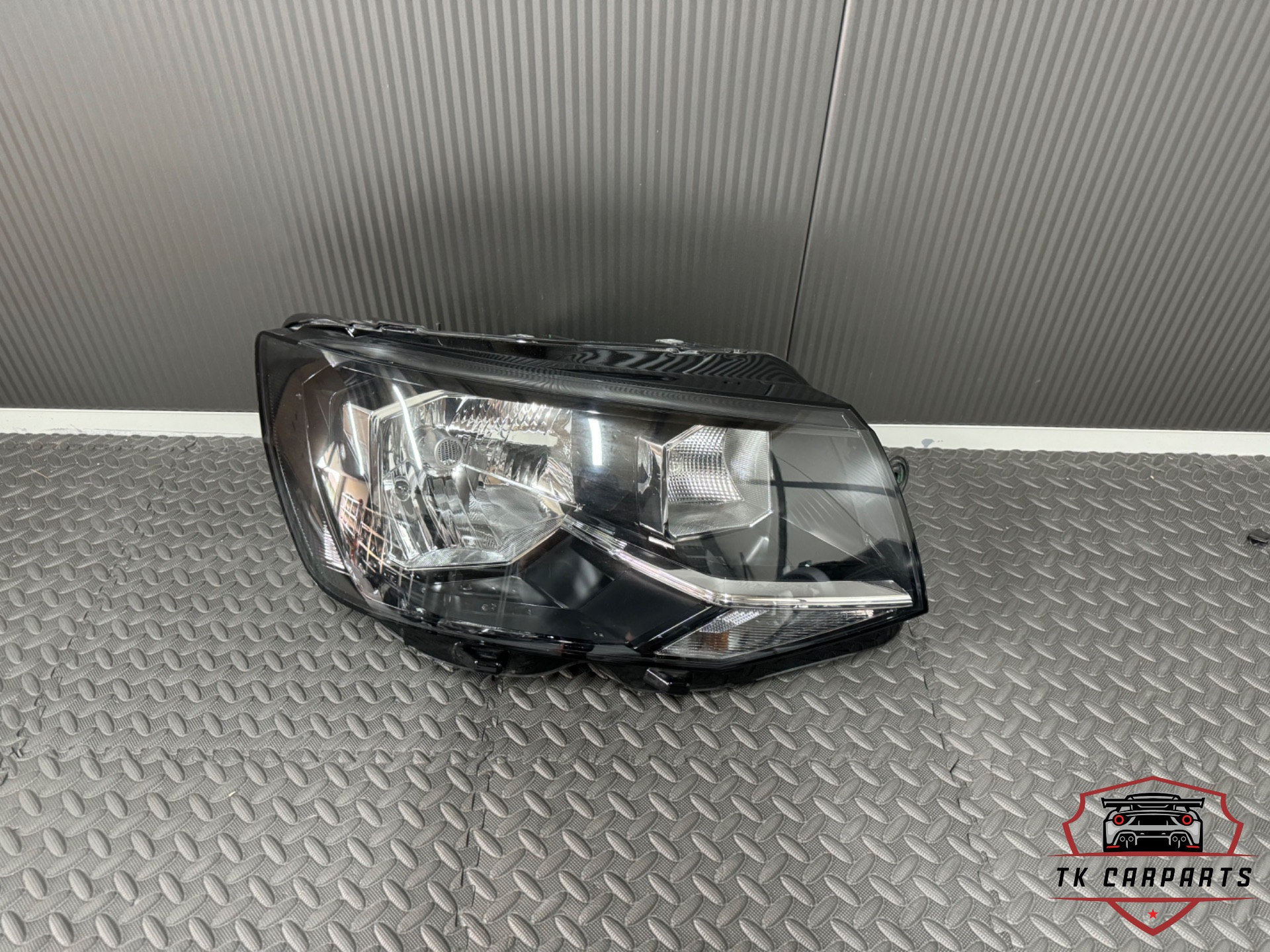 Volkswagen transporter t6 headlamp 7e1941016ad