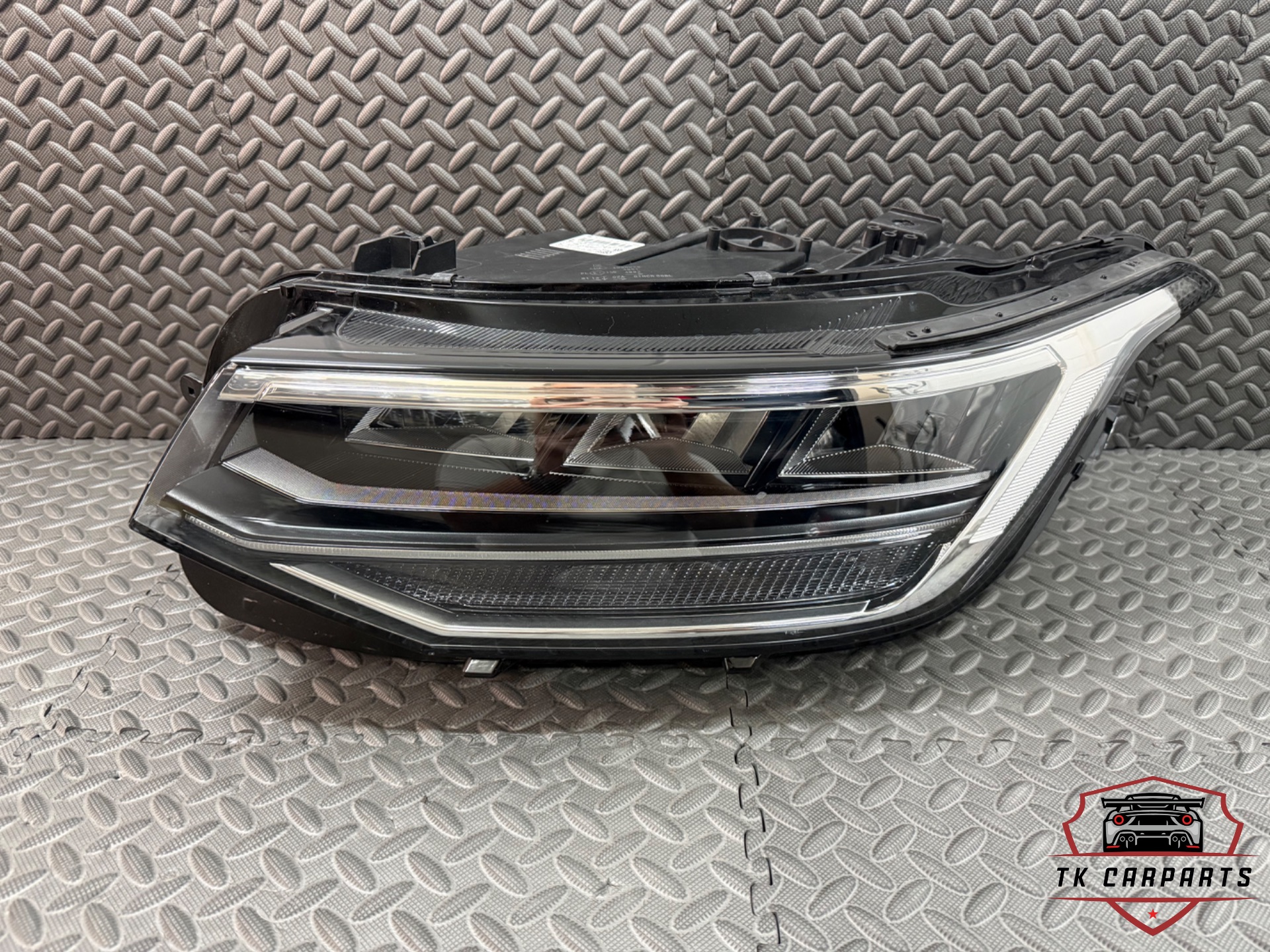 Volkswagen Tiguan 5na Facelift led koplamp L 5nb941035g
