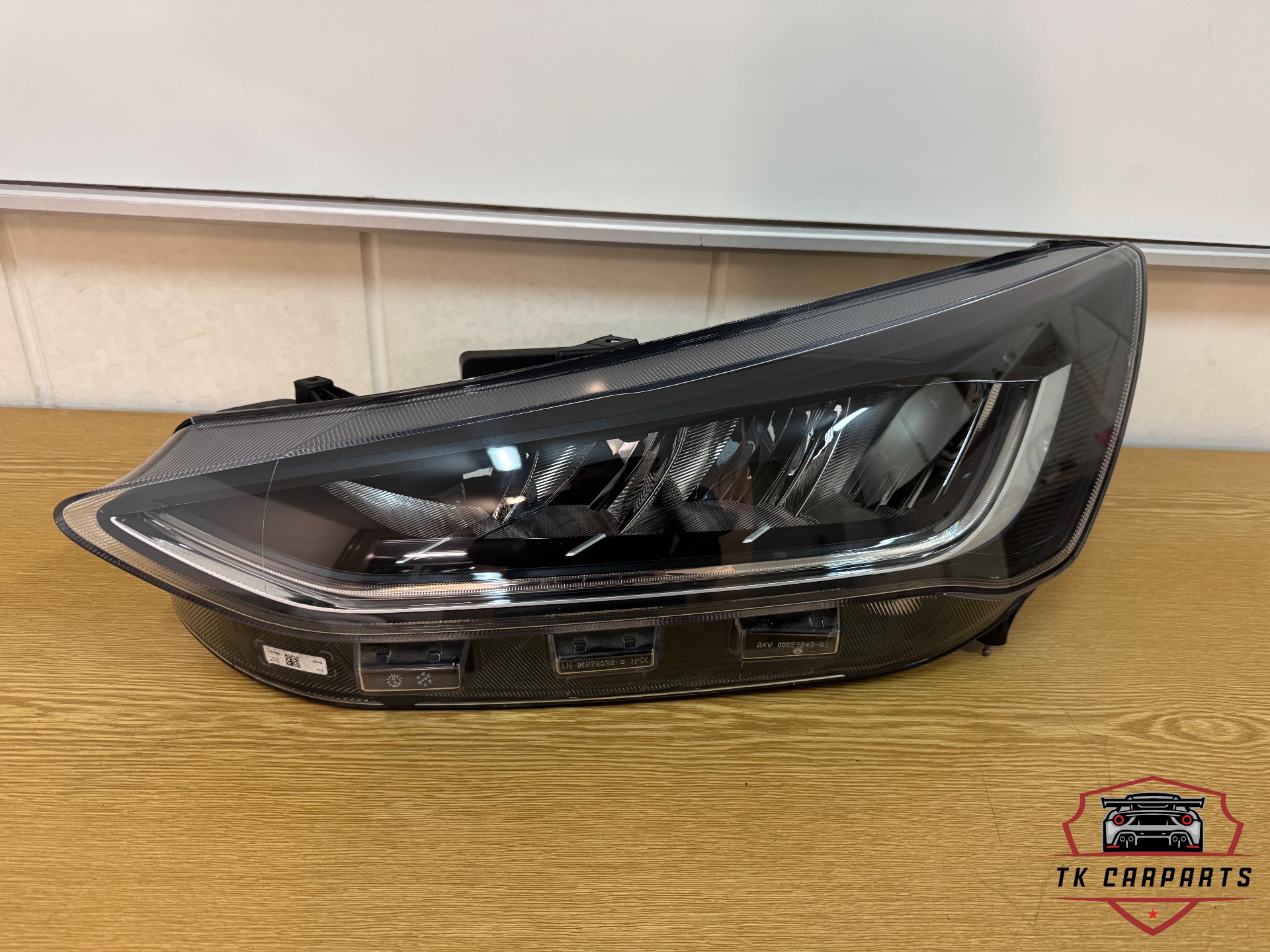 Liens de phares à LED pour Ford Focus MK4 IV nx7b-13e015-cf