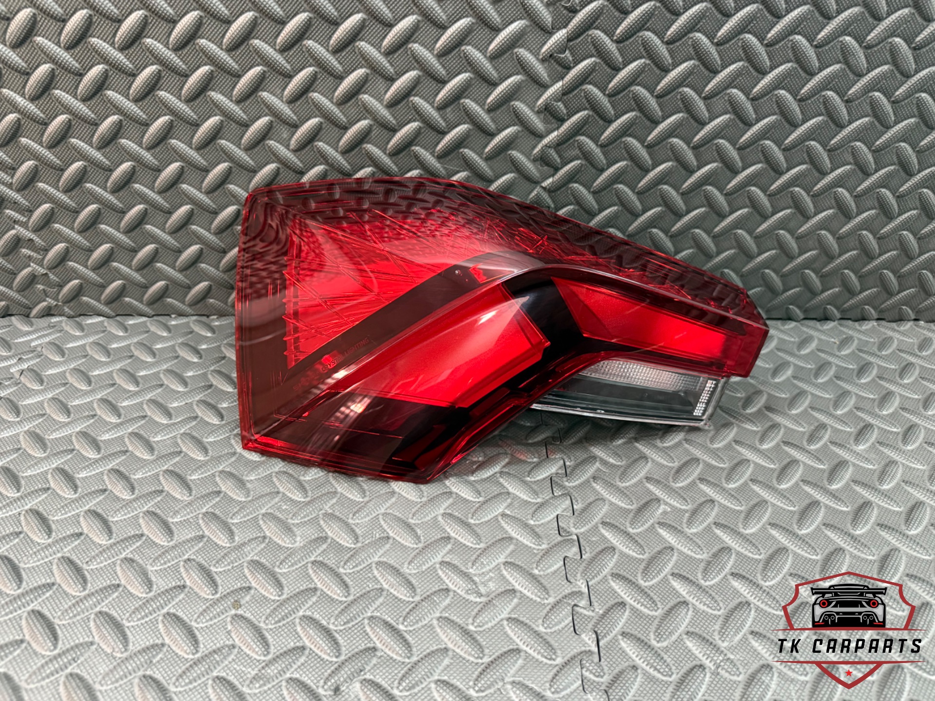 Skoda Kamiq rear light left 658945207a