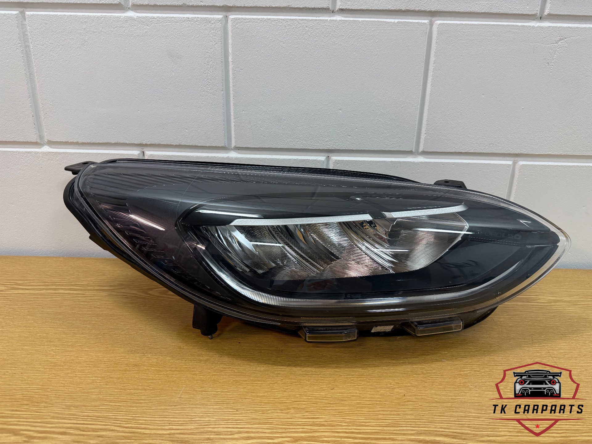 Ford Fiesta led koplamp rechts N1bb13e014ab