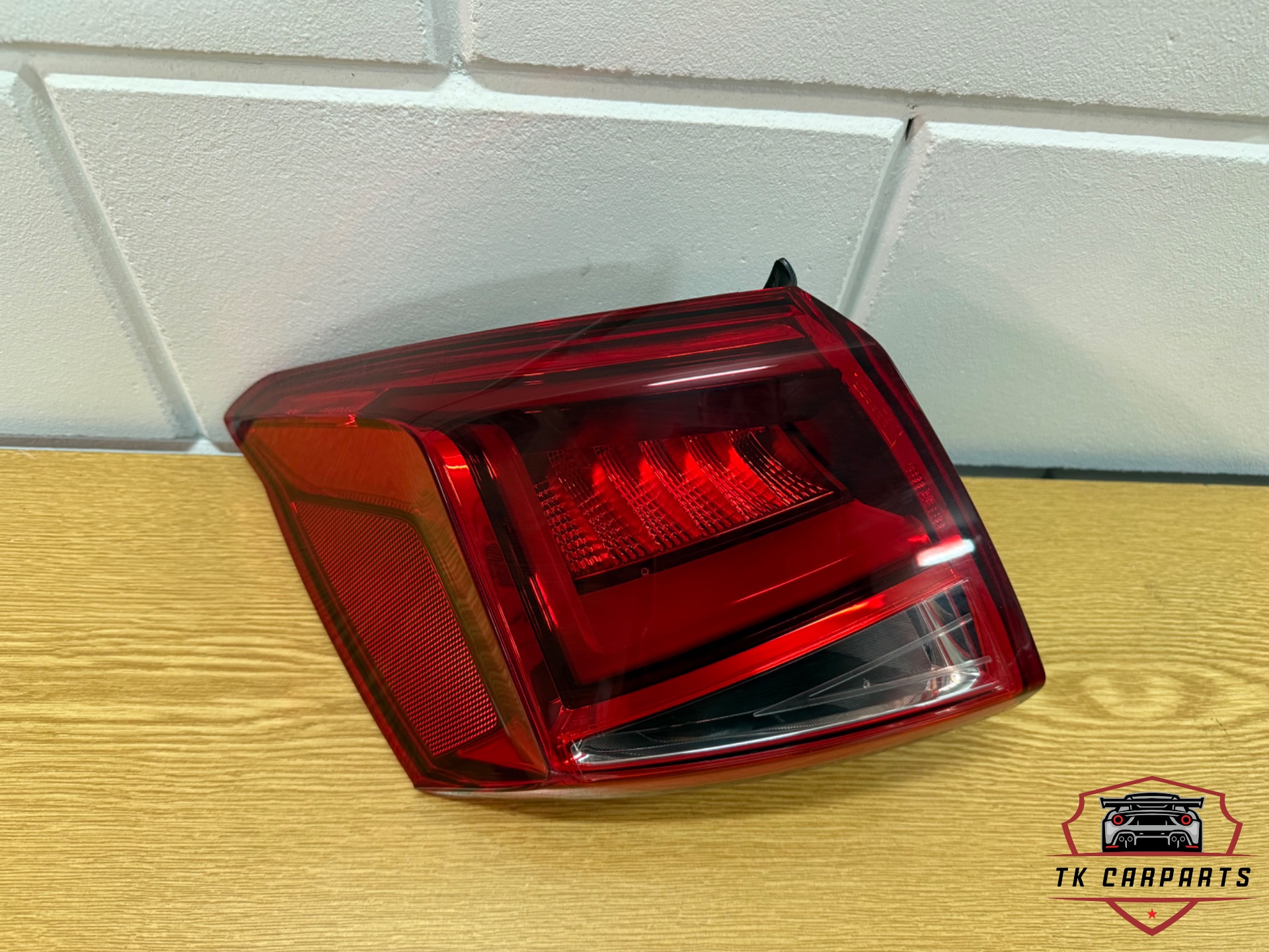 Seat arona rear light left outside 6f9945207b