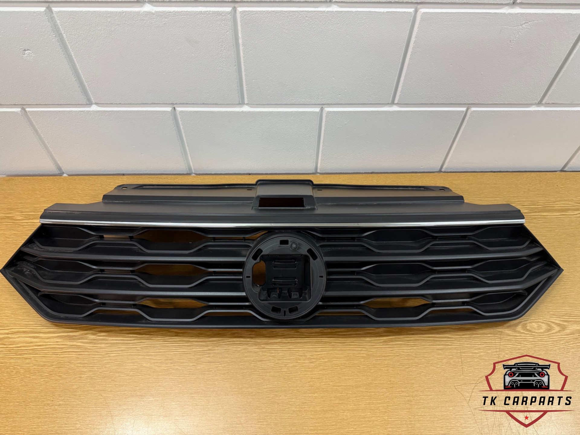 New Volkswagen T-roc grille 2ga853343b