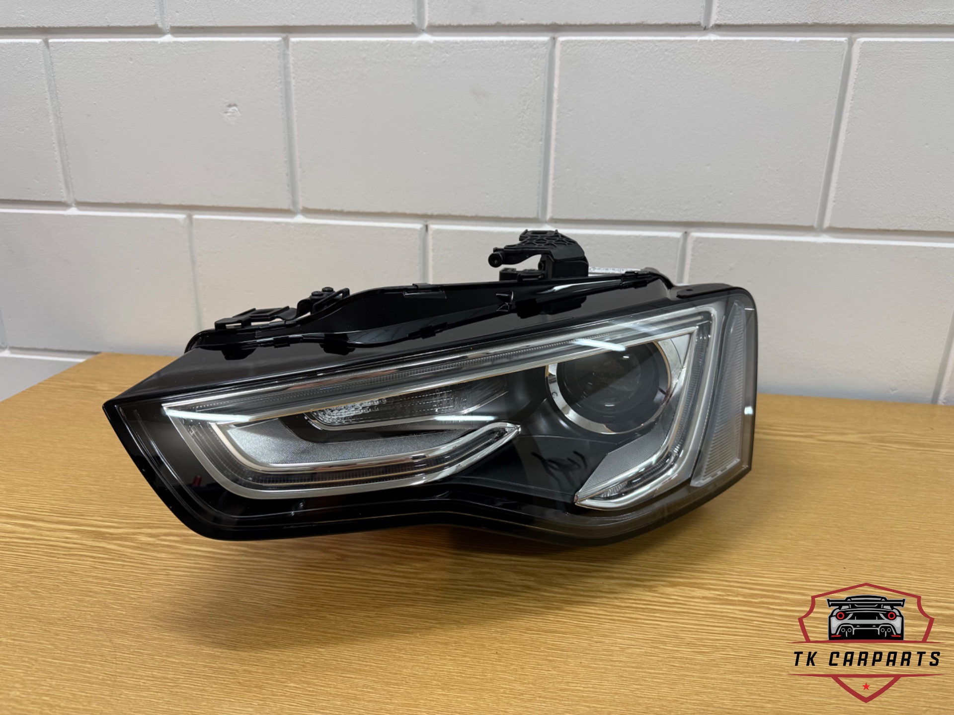 Nieuw Audi A5 led xenon koplamp links 8t0941043g