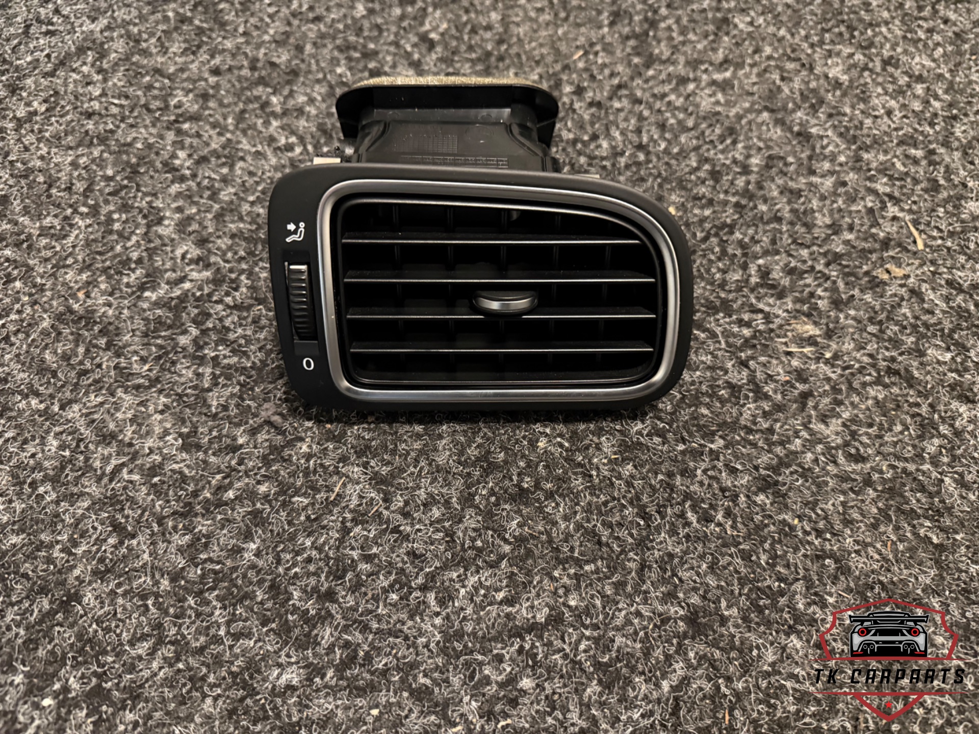 Volkswagen Polo 6r/6c air vent right 6r0819704